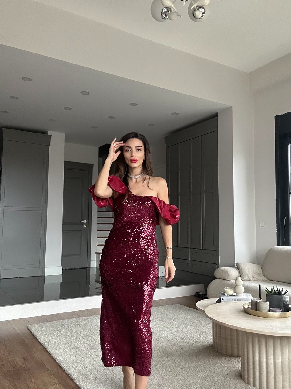 Kol Detaylı Payet Elbise Siyah 