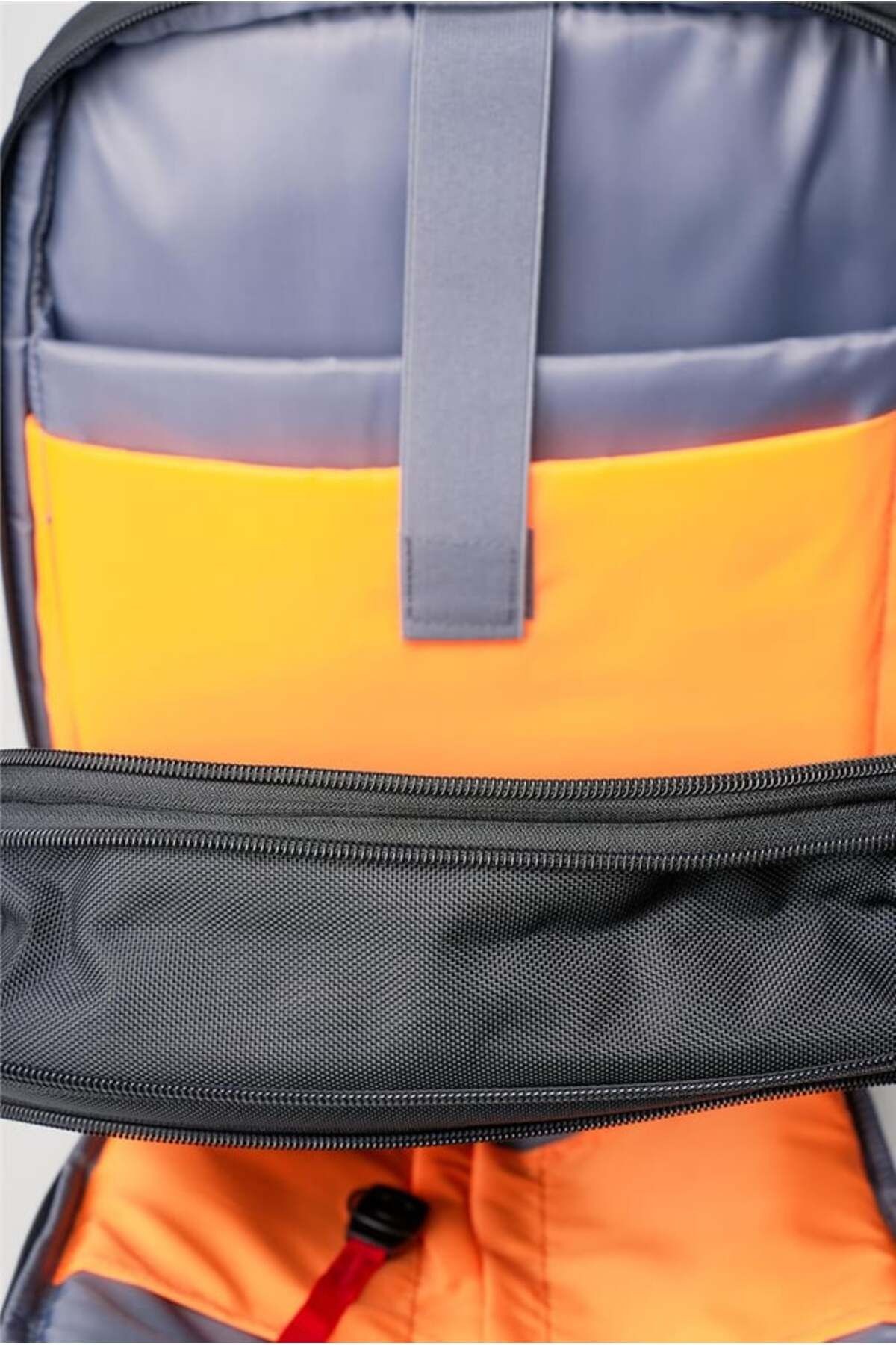 Siyah Geniş Hacimli Laptop & Seyahat Sırt Çantası 51850
