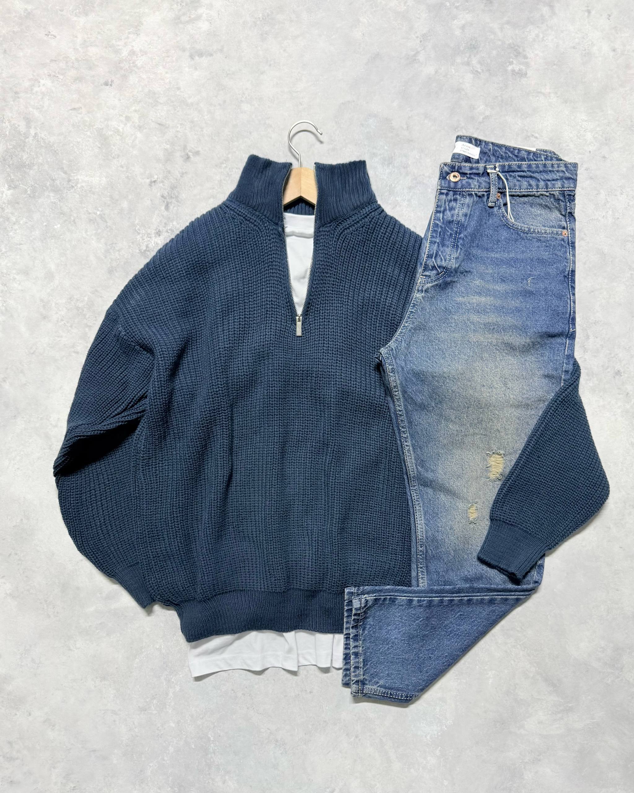 Premium Bisiklet Yaka Triko Kazak & Regular Kot Pantolon - İndigo