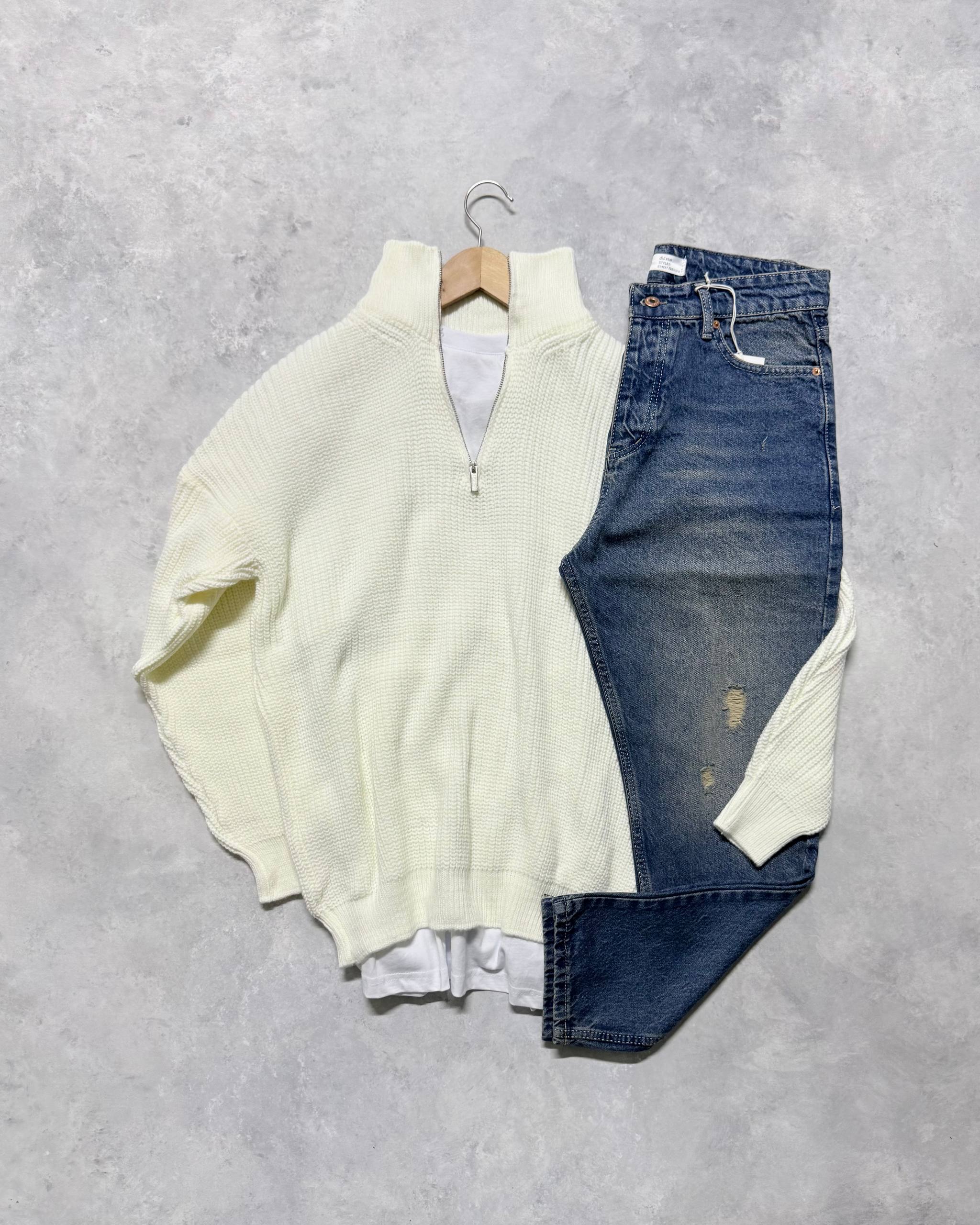 Premium Bisiklet Yaka Triko Kazak & Regular Kot Pantolon - Ekru