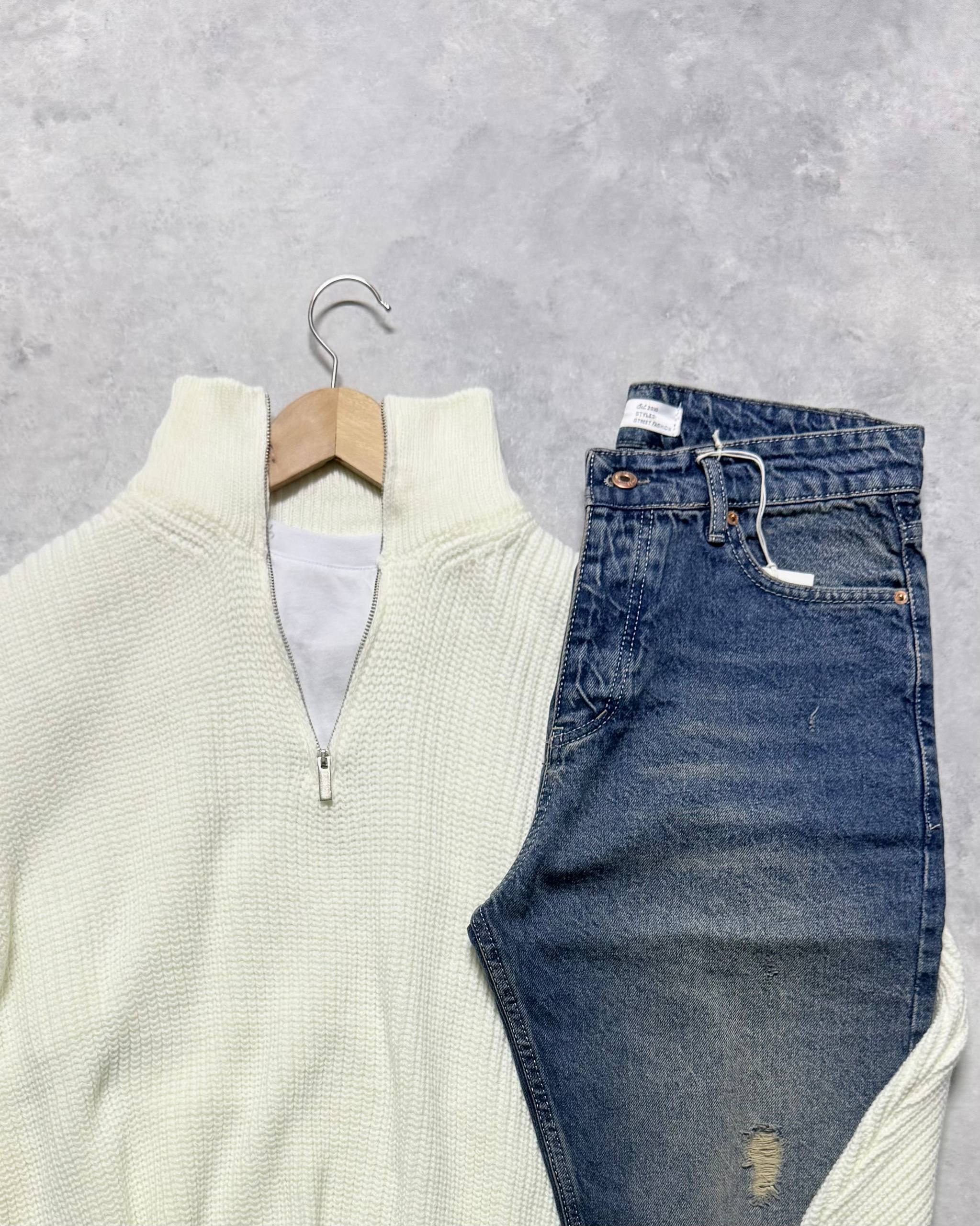 Premium Bisiklet Yaka Triko Kazak & Regular Kot Pantolon