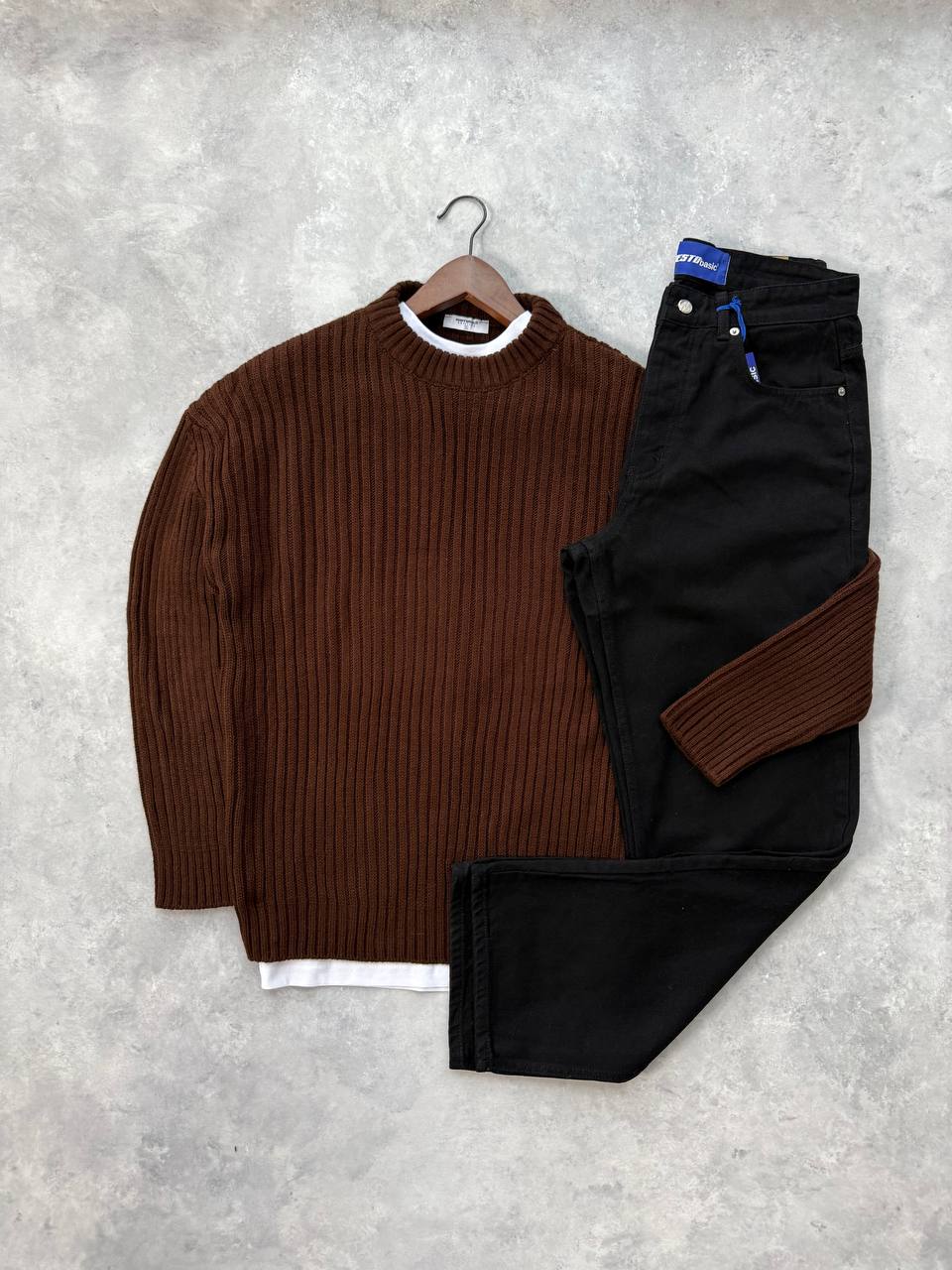 Premium Bisiklet Yaka Şeritli Kazak & Regular Kot Pantolon - Kahve