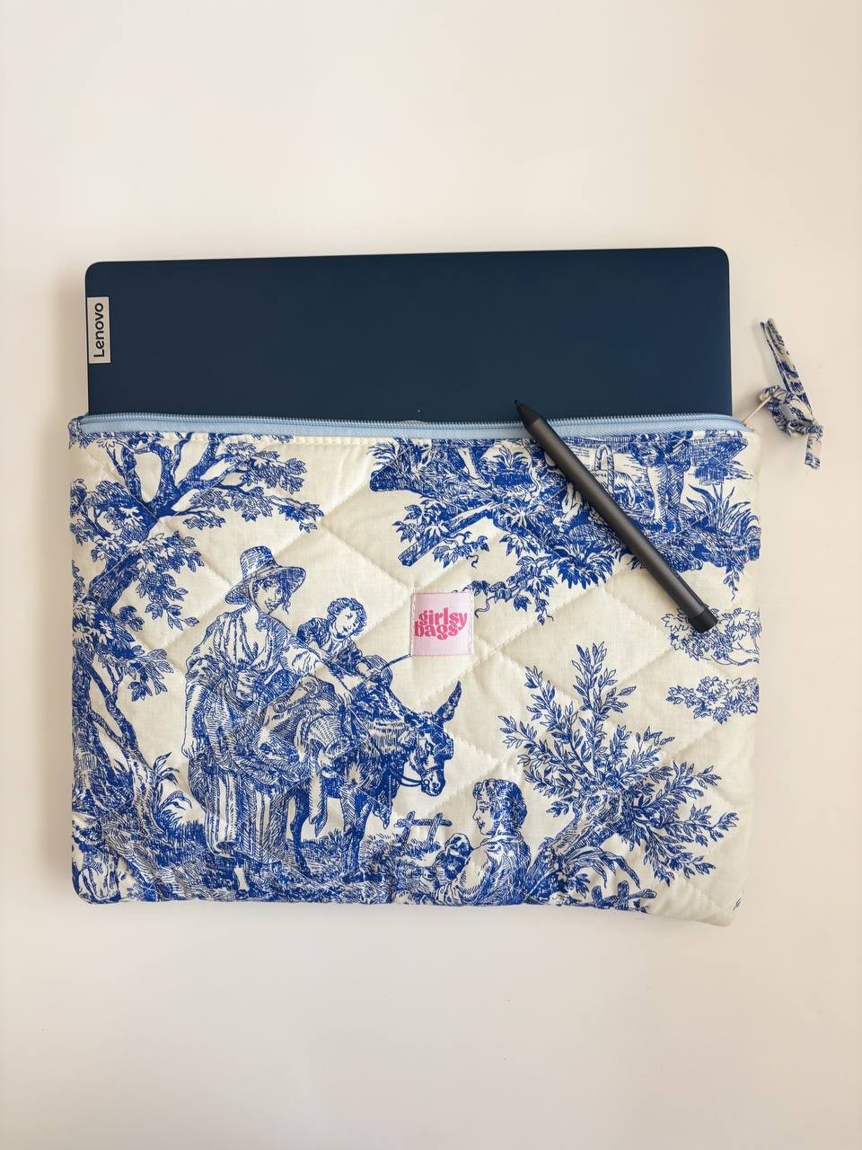 Mavi Fransız Laptop ve Tablet Kılıfı