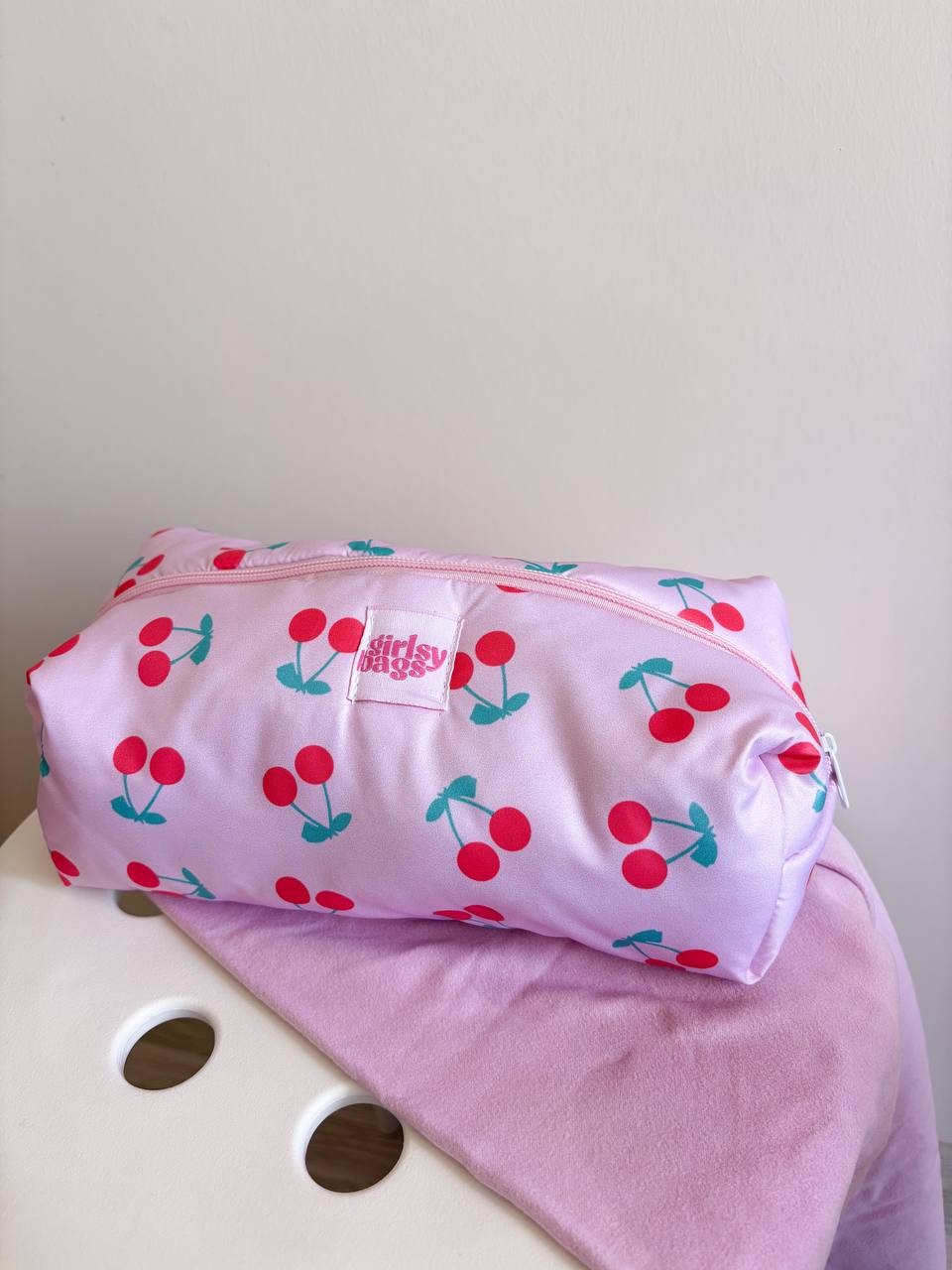 Kirazlı Pembe Sıvı Geçirmez Makyaj Çantası Plaj Havuz Kozmetik Çantası Yıkanabilir Büyük Boy