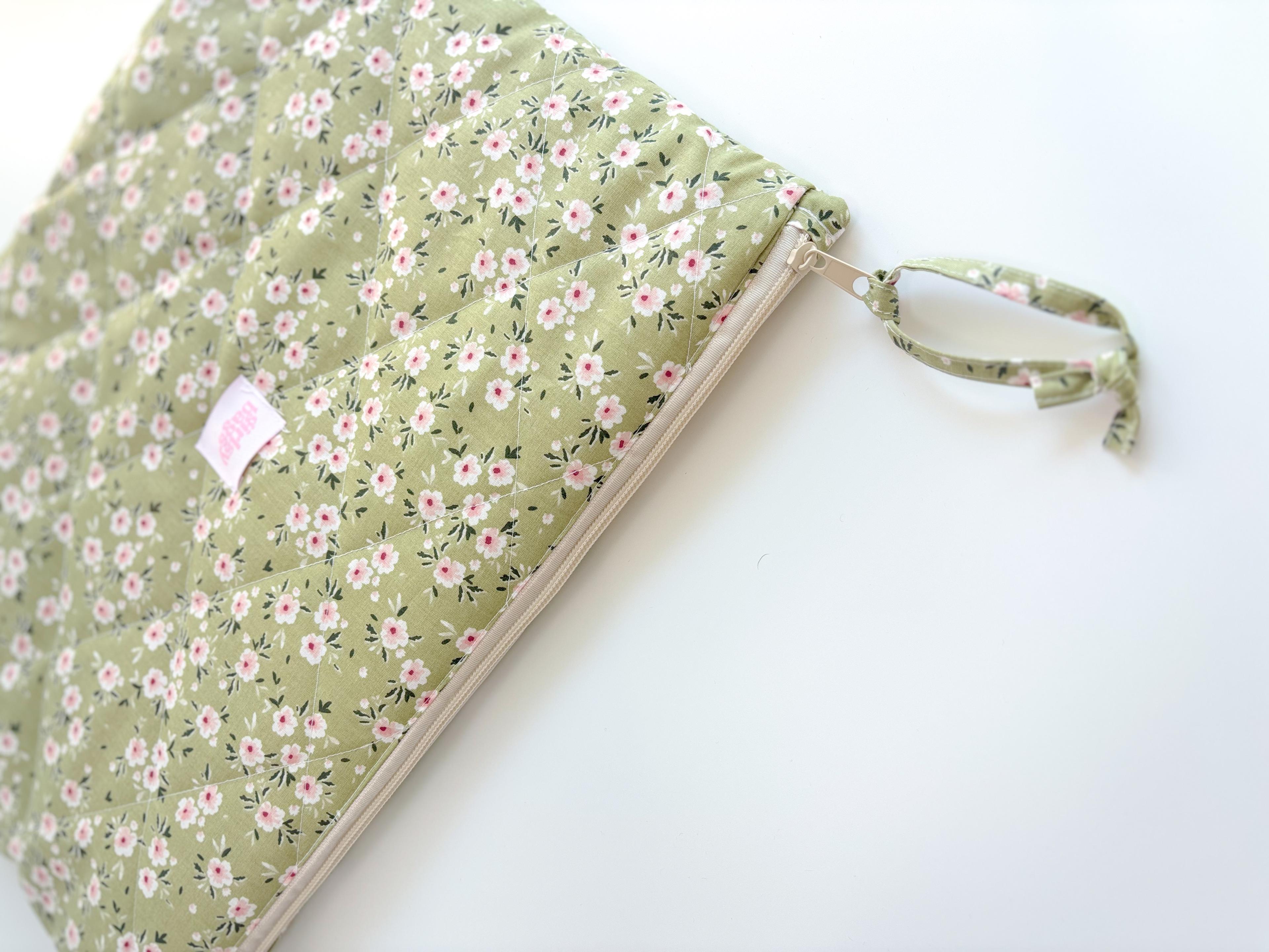 Green Floral Laptop Sleeve 