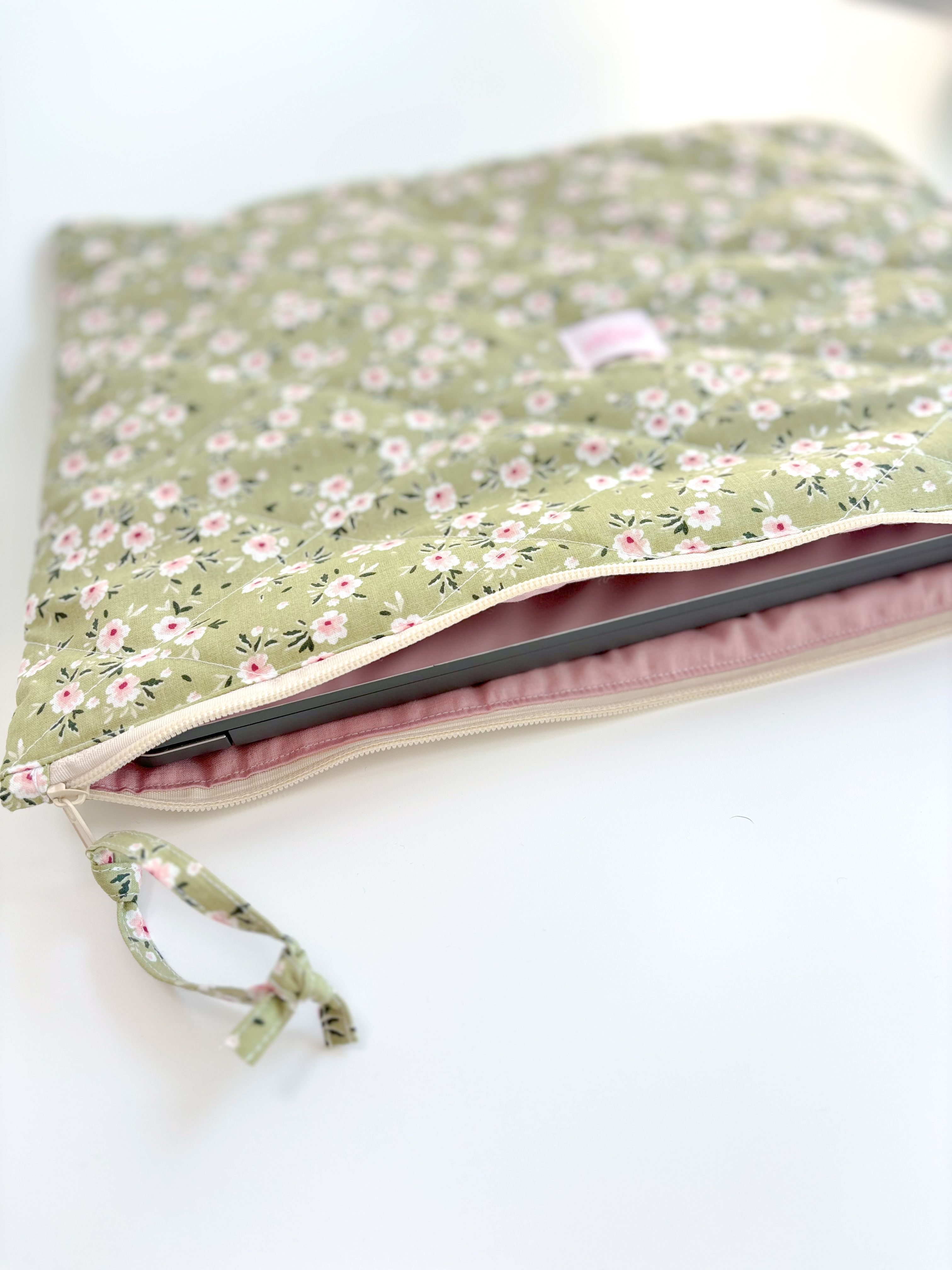 Green Floral Laptop Sleeve 