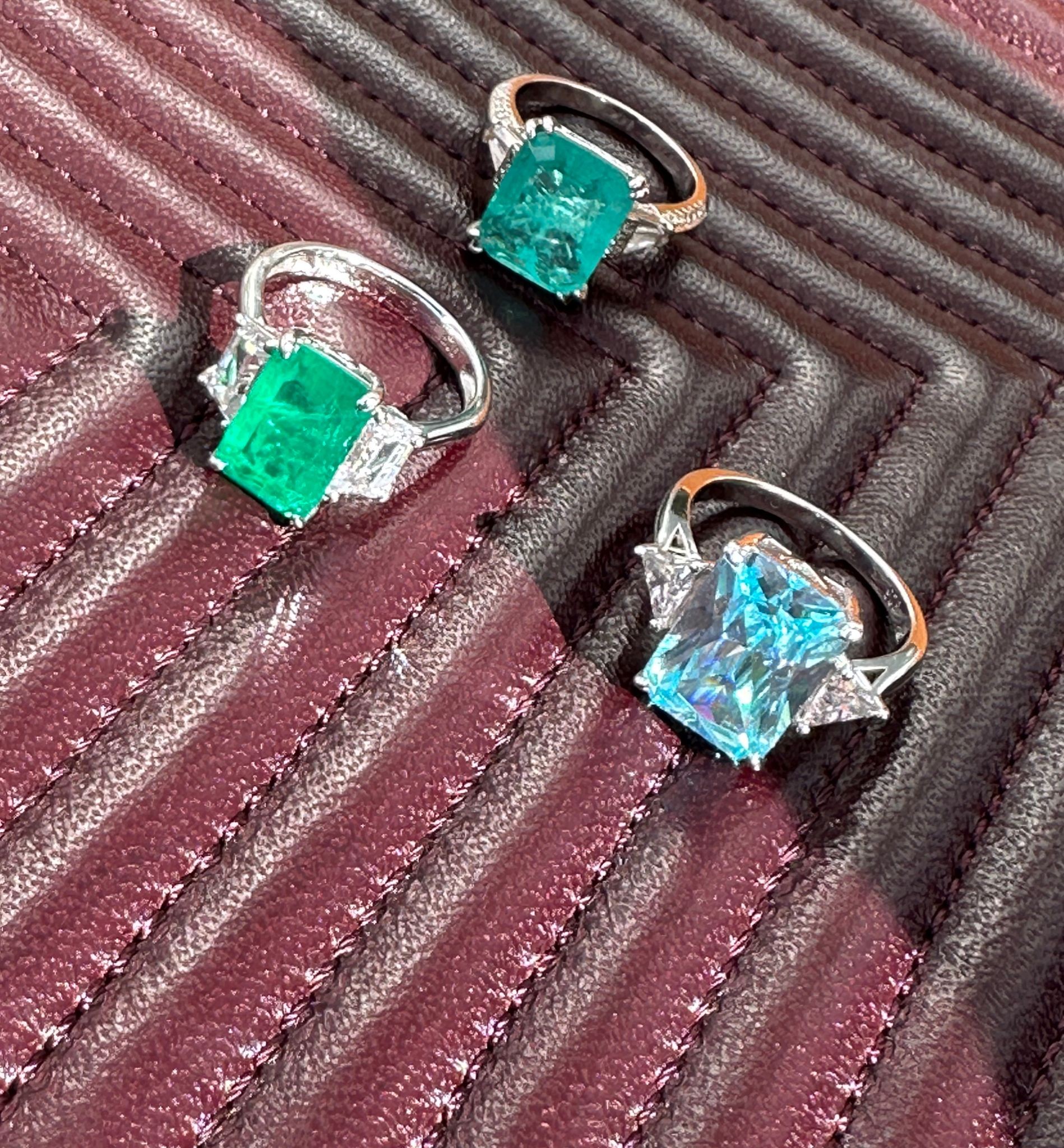 Üç Taş Emerald Paraiba Turmalin Yüzük