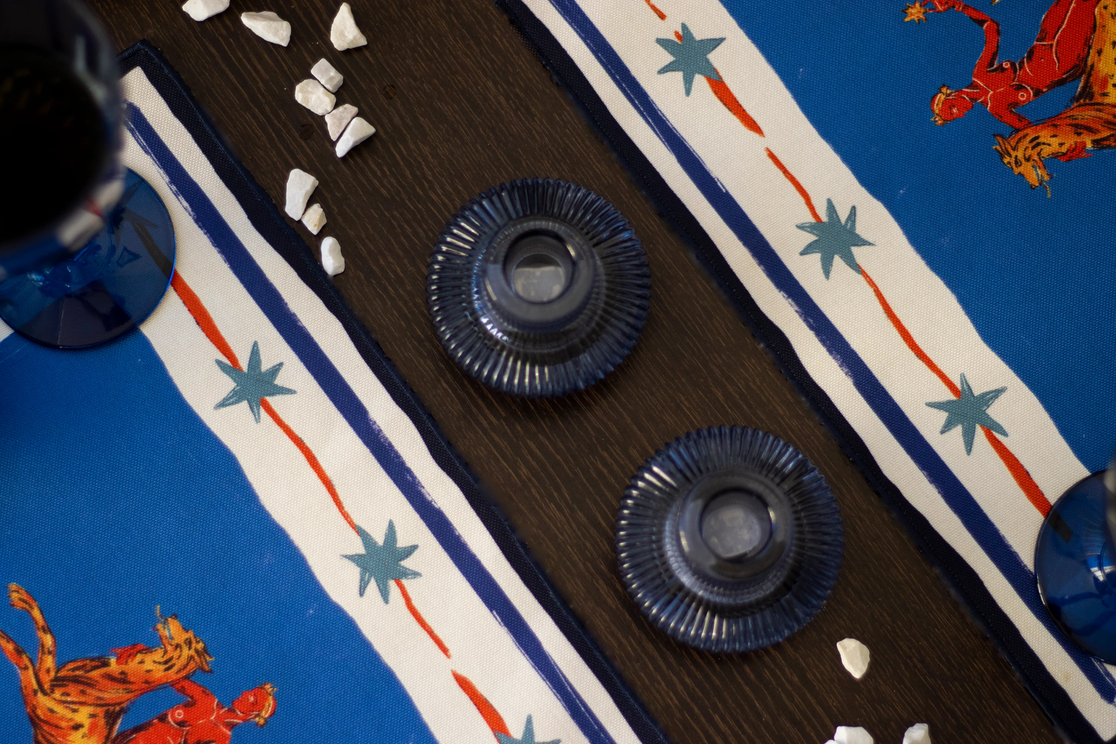 Virgo : Toprağın Bakire Kızı Amerikan Servisi