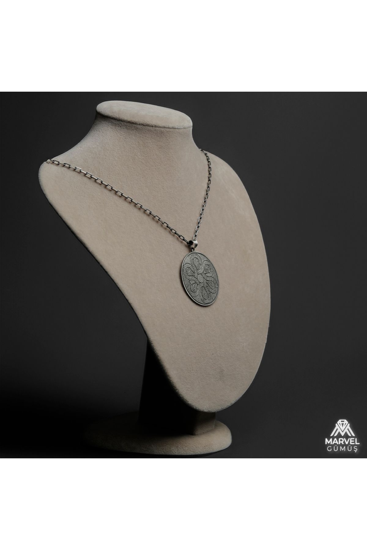 Fecir Suresi İşlemeli Tasarım Gümüş Kolye