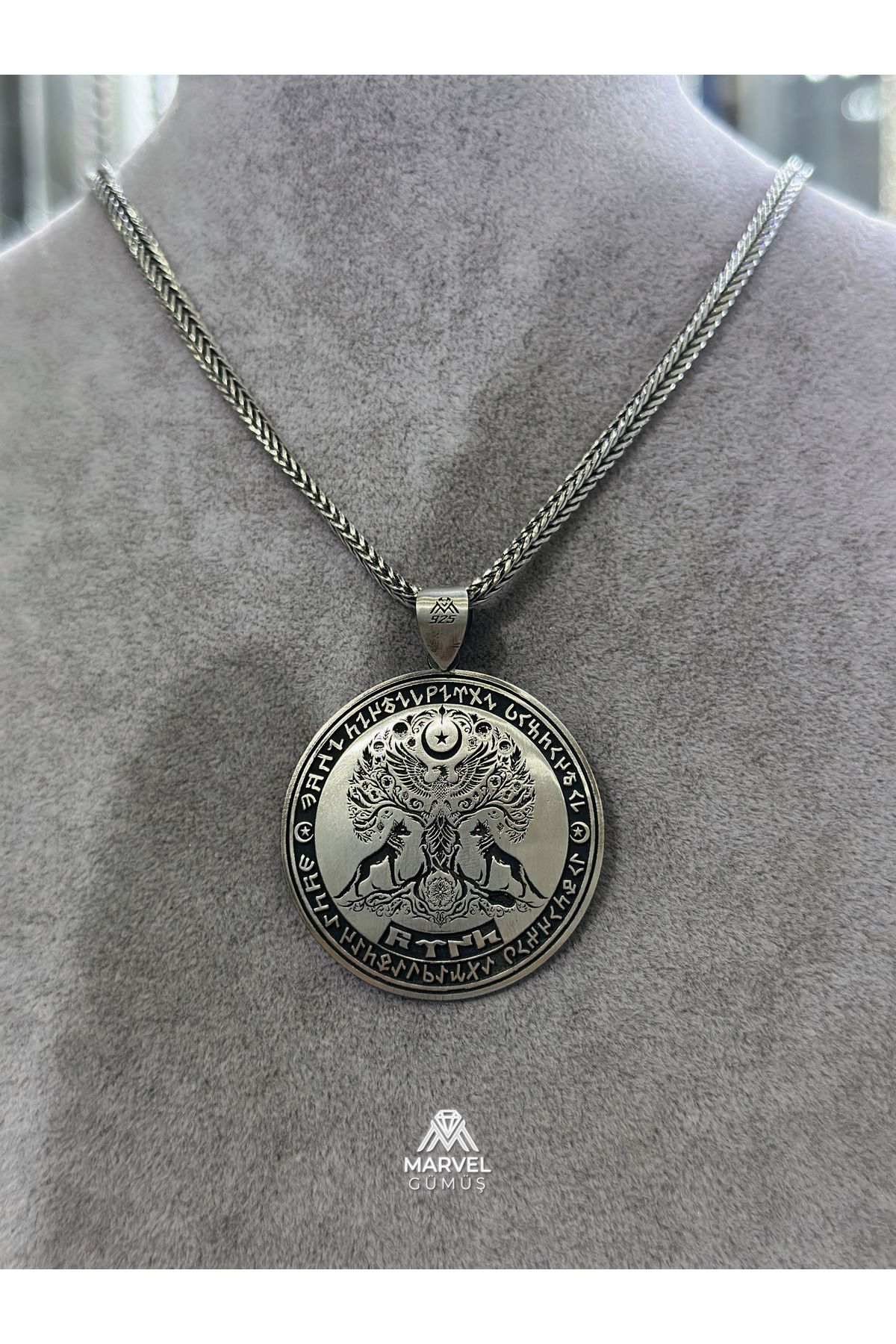 Gökte Kartal Yerde Bozkurt Yazılı Hayat Ağacı İşlemeli Türk Yazılı Gümüş Kolye