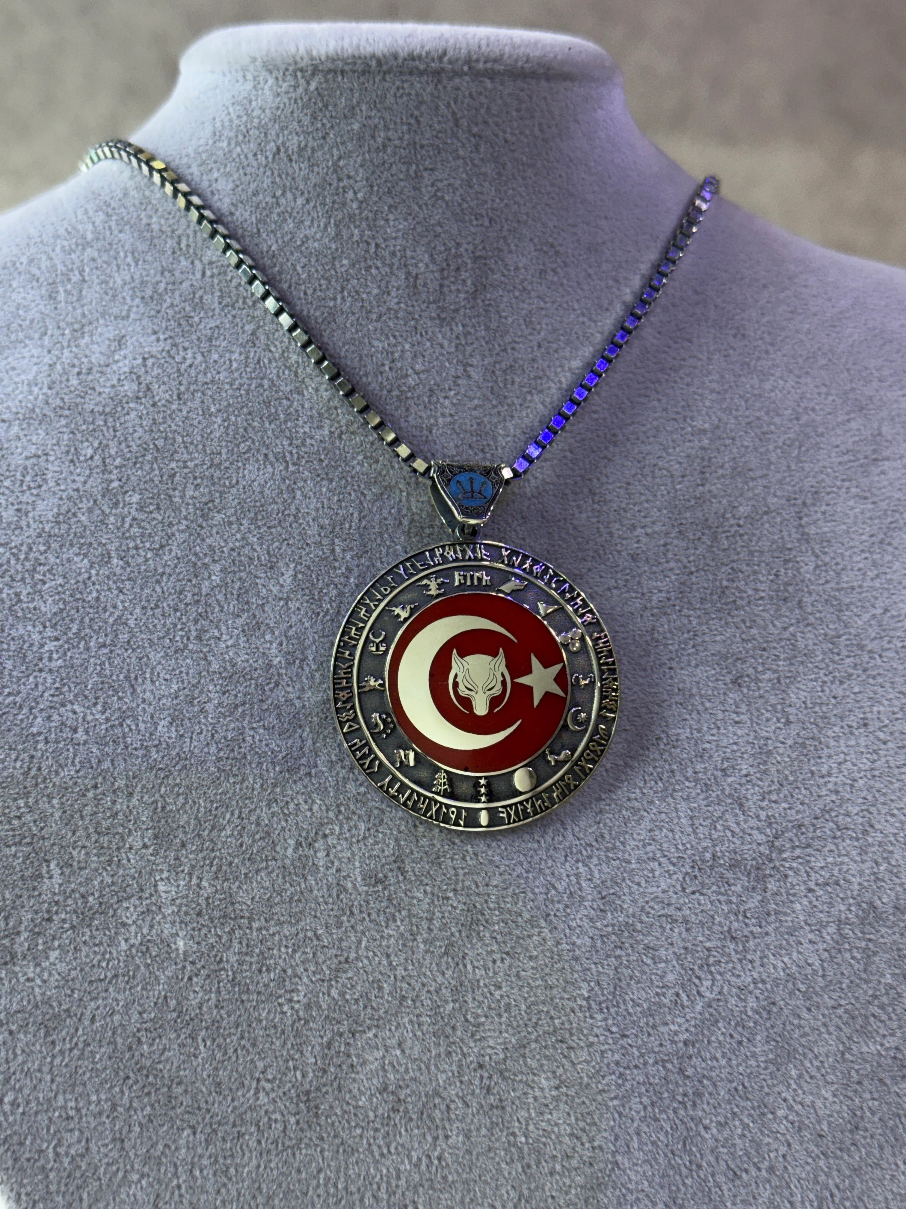 925 Ayar Ay-Yıldız Börü Madalyon Kolye