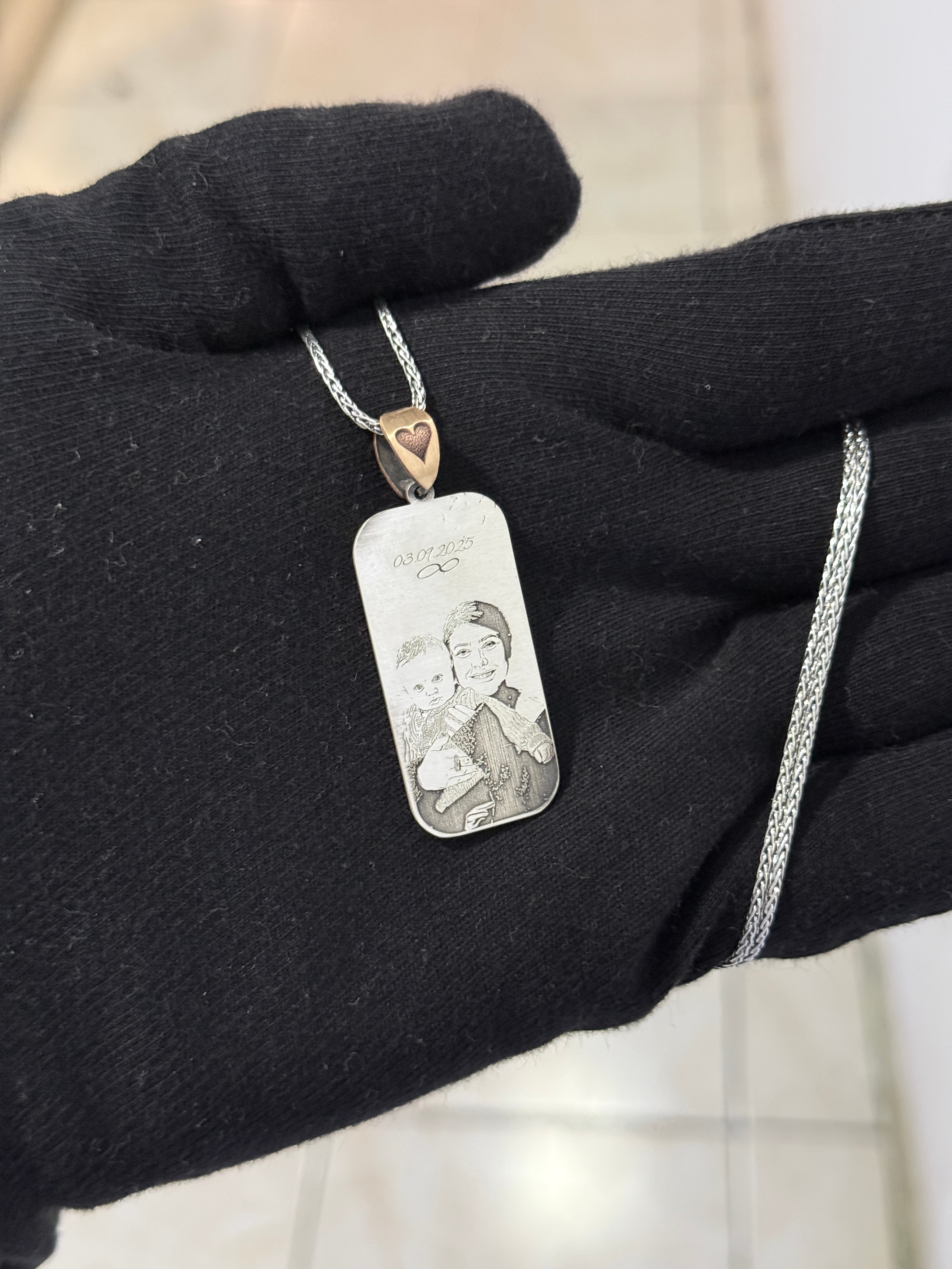 925 Ayar Fotoğraf İşlemeli Çift Taraflı Gümüş Kolye