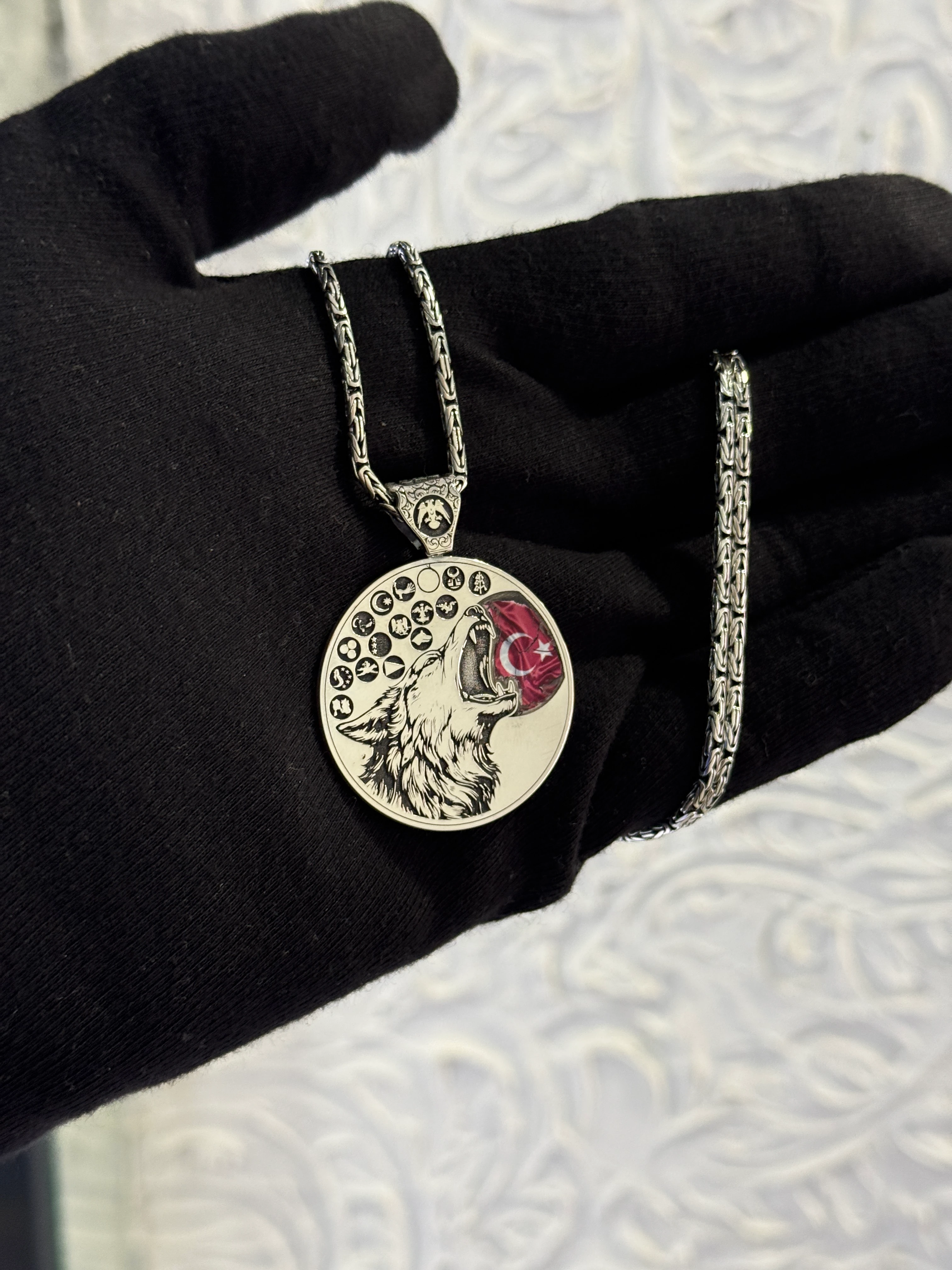 Börü Bozkurt – 16 Devlet & 24 Boy Koleksiyon Kolye