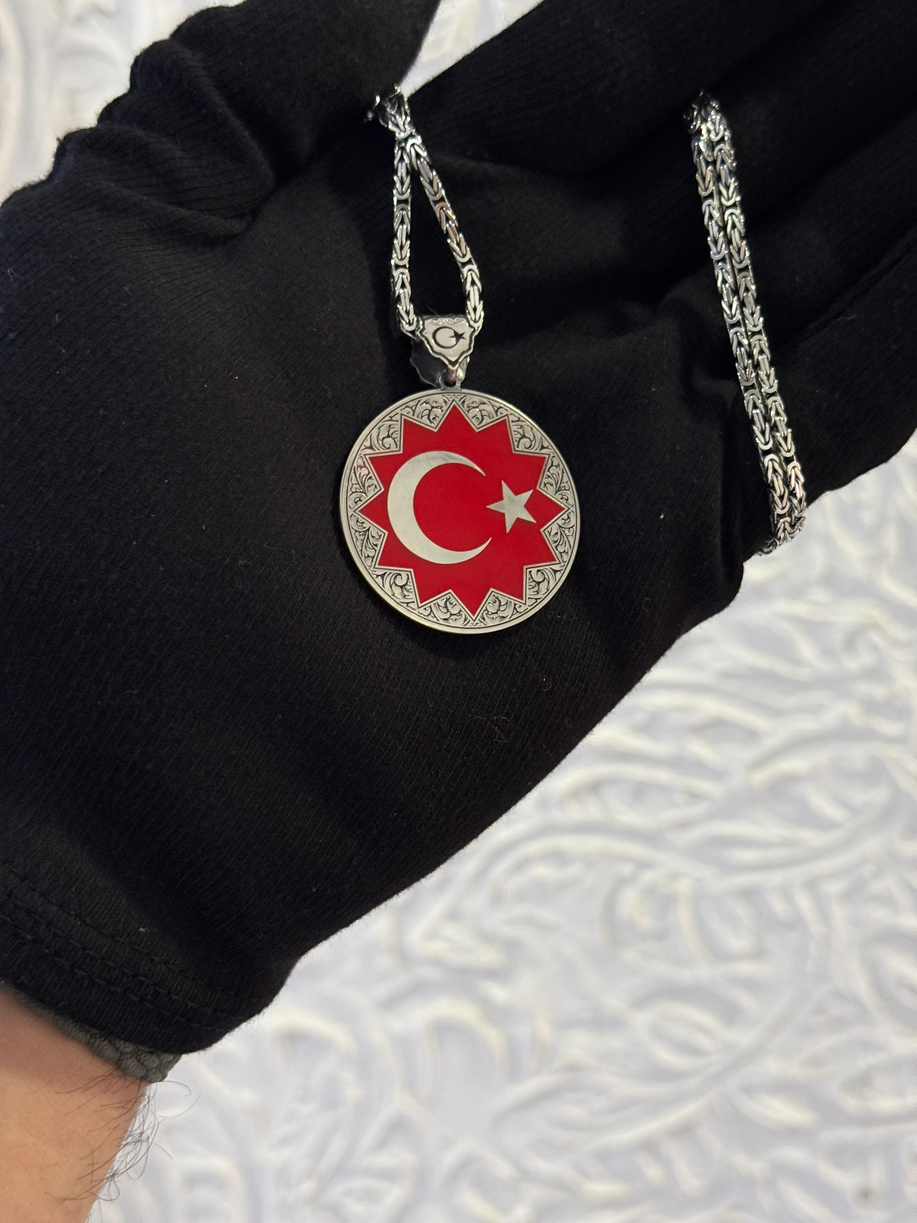 925 Ayar Turan Gümüş Madalyon Kolye