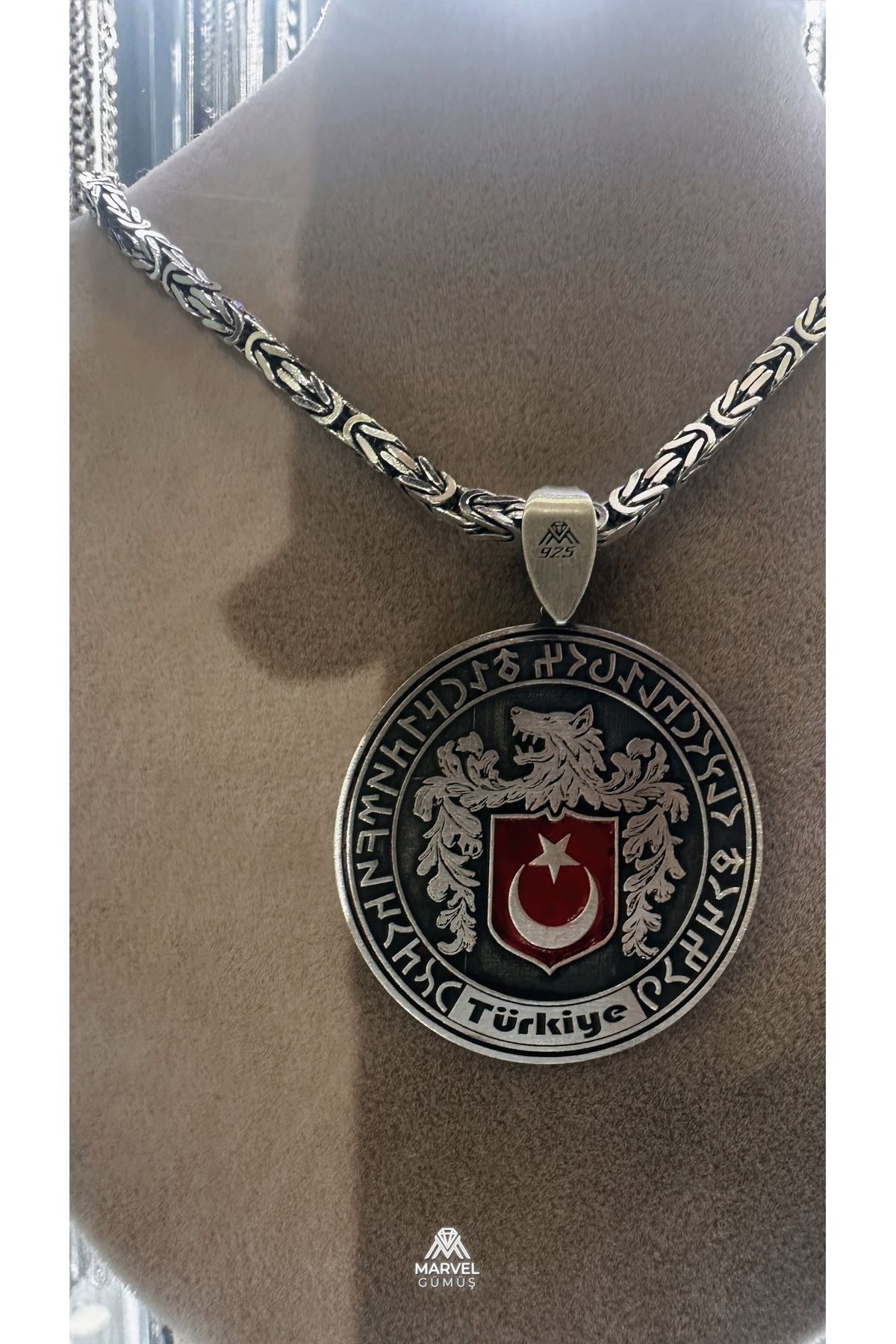 Gümüş Bozkurt Türkiye Madalyon Kolye