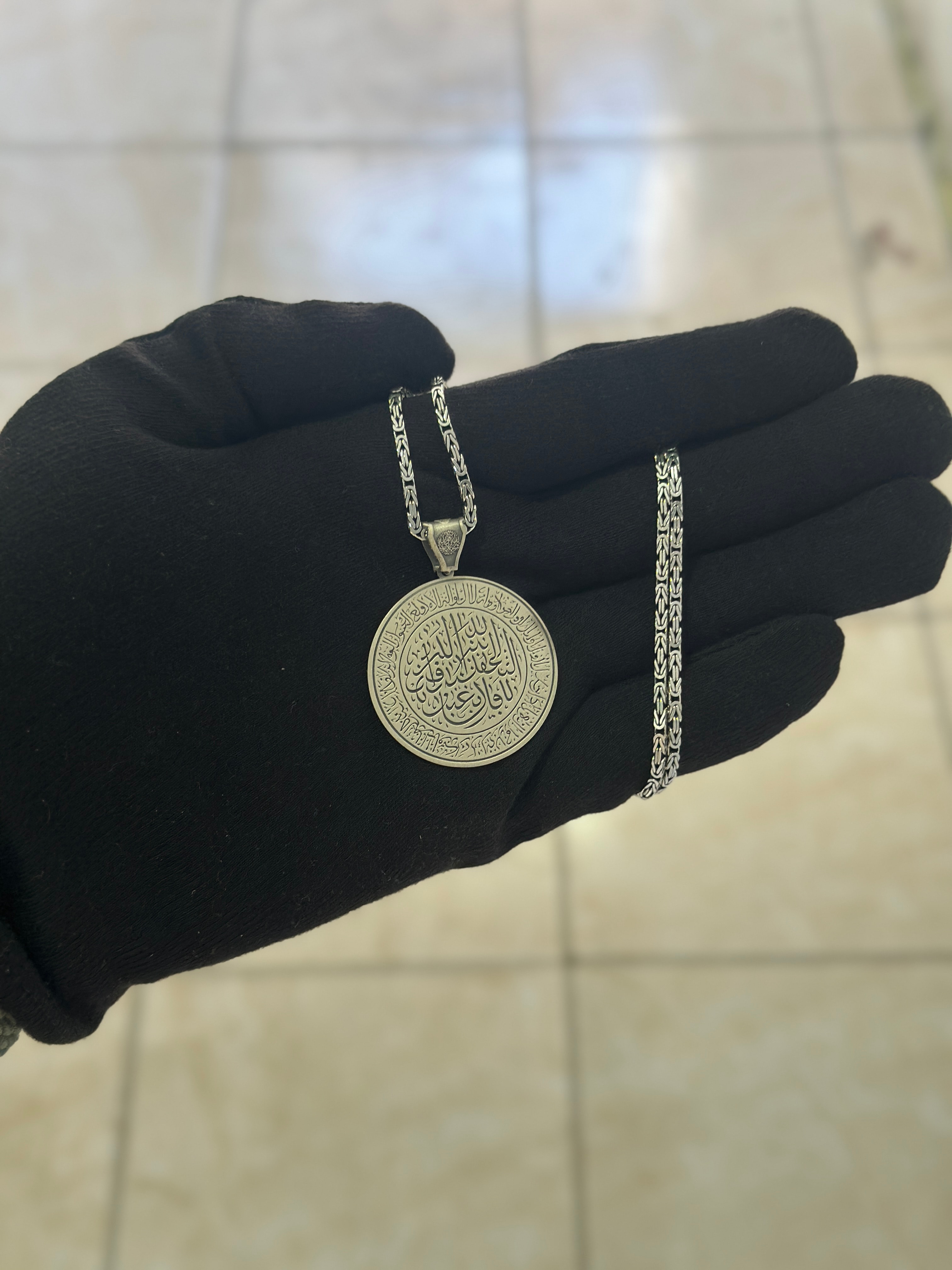 925 Ayar İsim İşlemeli Kelime-i Şehadet Gümüş Madalyon Kolye