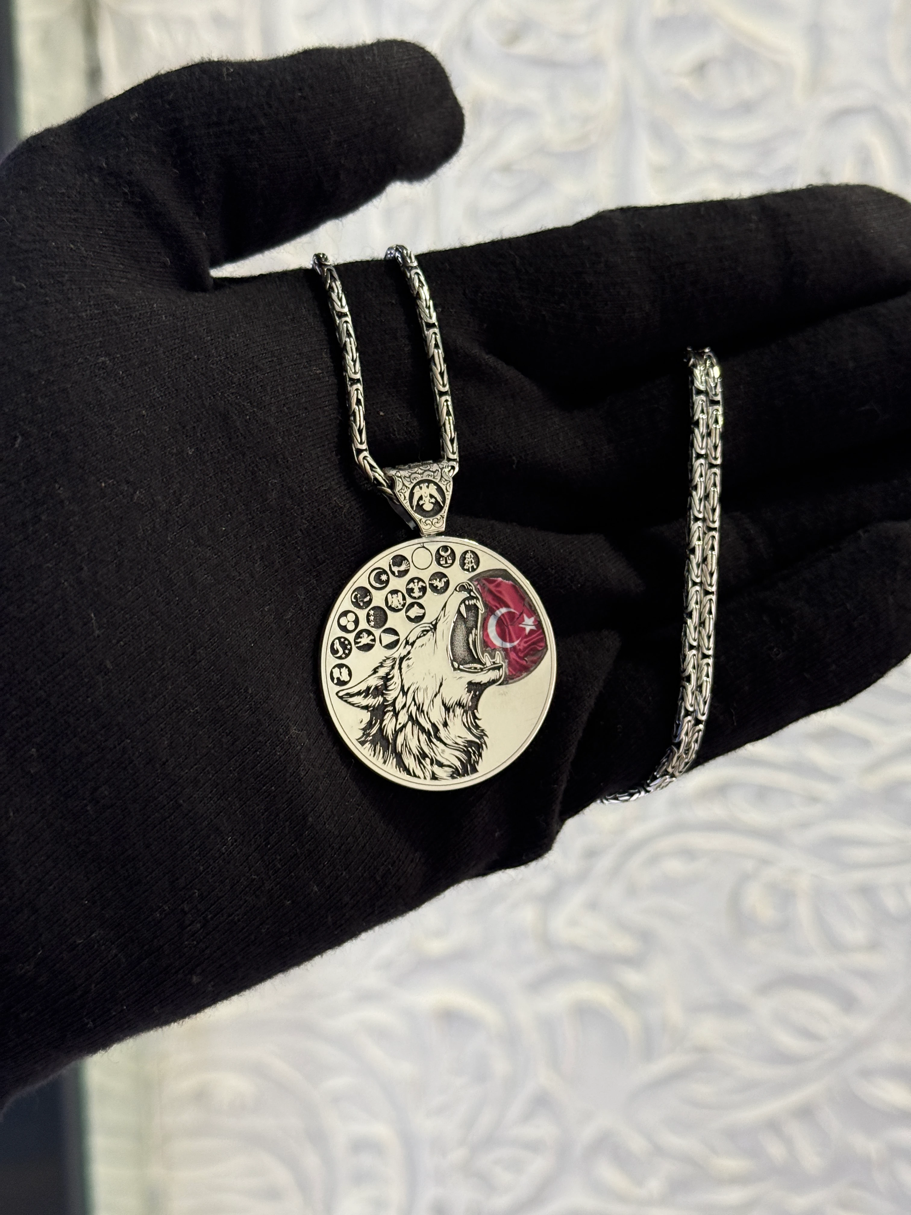 Börü Bozkurt – 16 Devlet & 24 Boy Koleksiyon Kolye