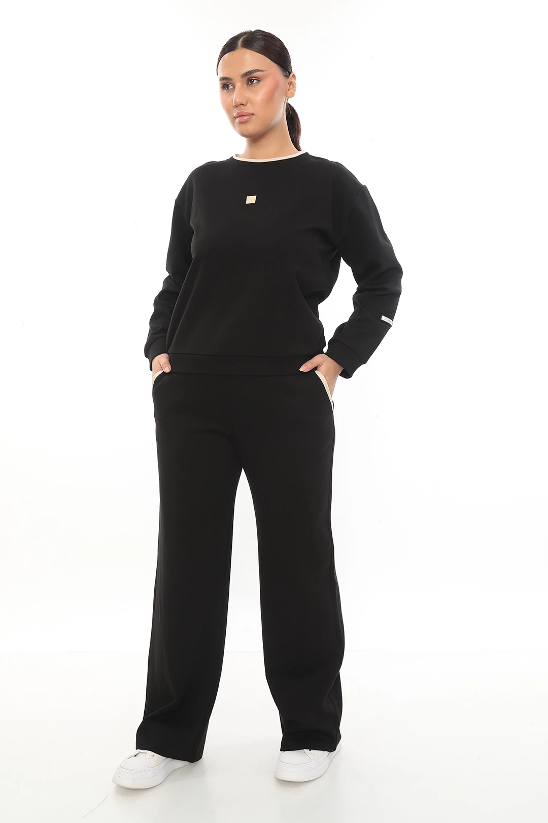 Kadın Çift Renkli Uzun Kollu Aksesuarlı Pamuklu Büyük Beden Eşofman Takımı 7-03-4018 - Siyah