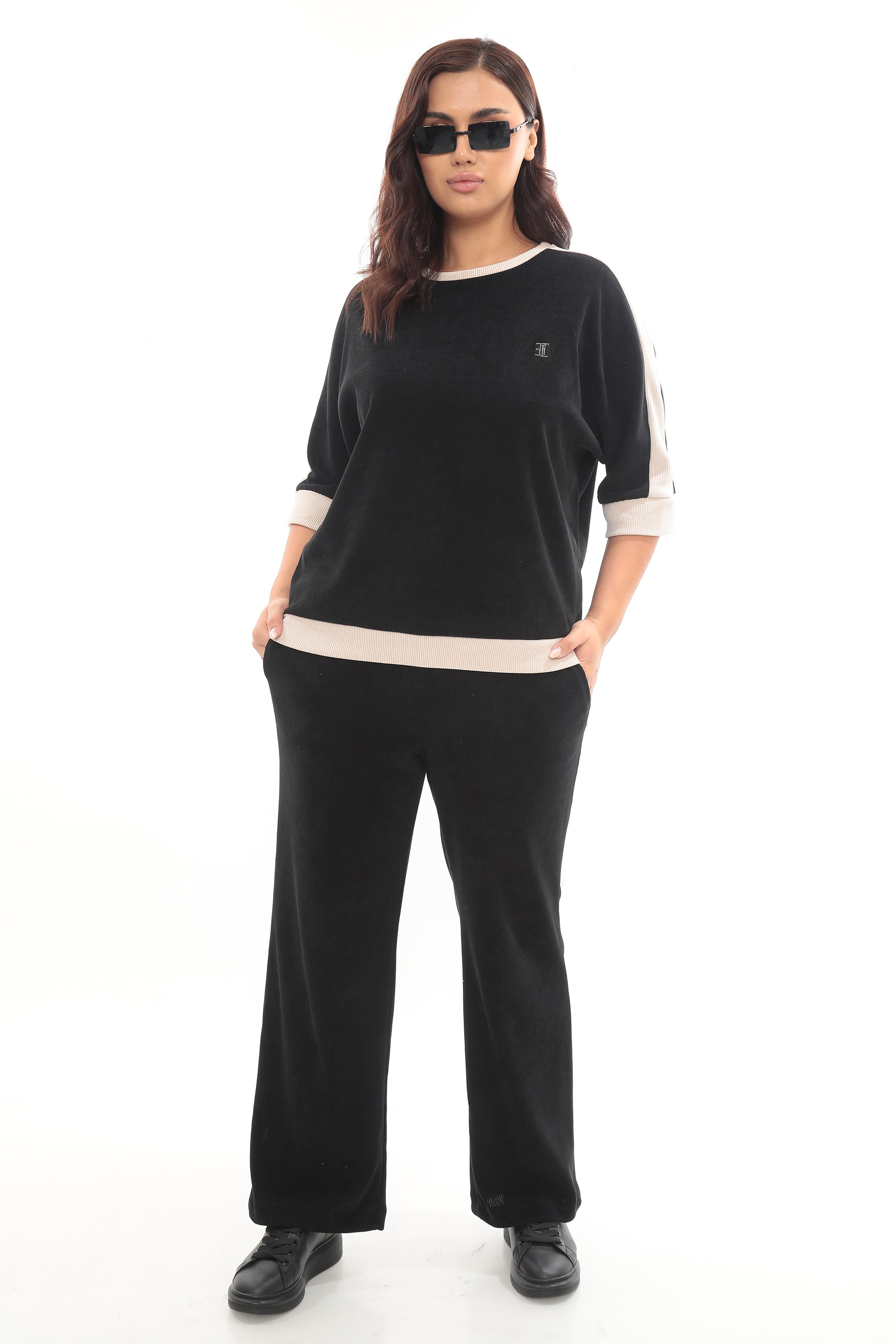 Kadın Özel Taş Desenli Çift Renkli Kışlık Alt Üst Takım 7-07-4009-1007 - Siyah