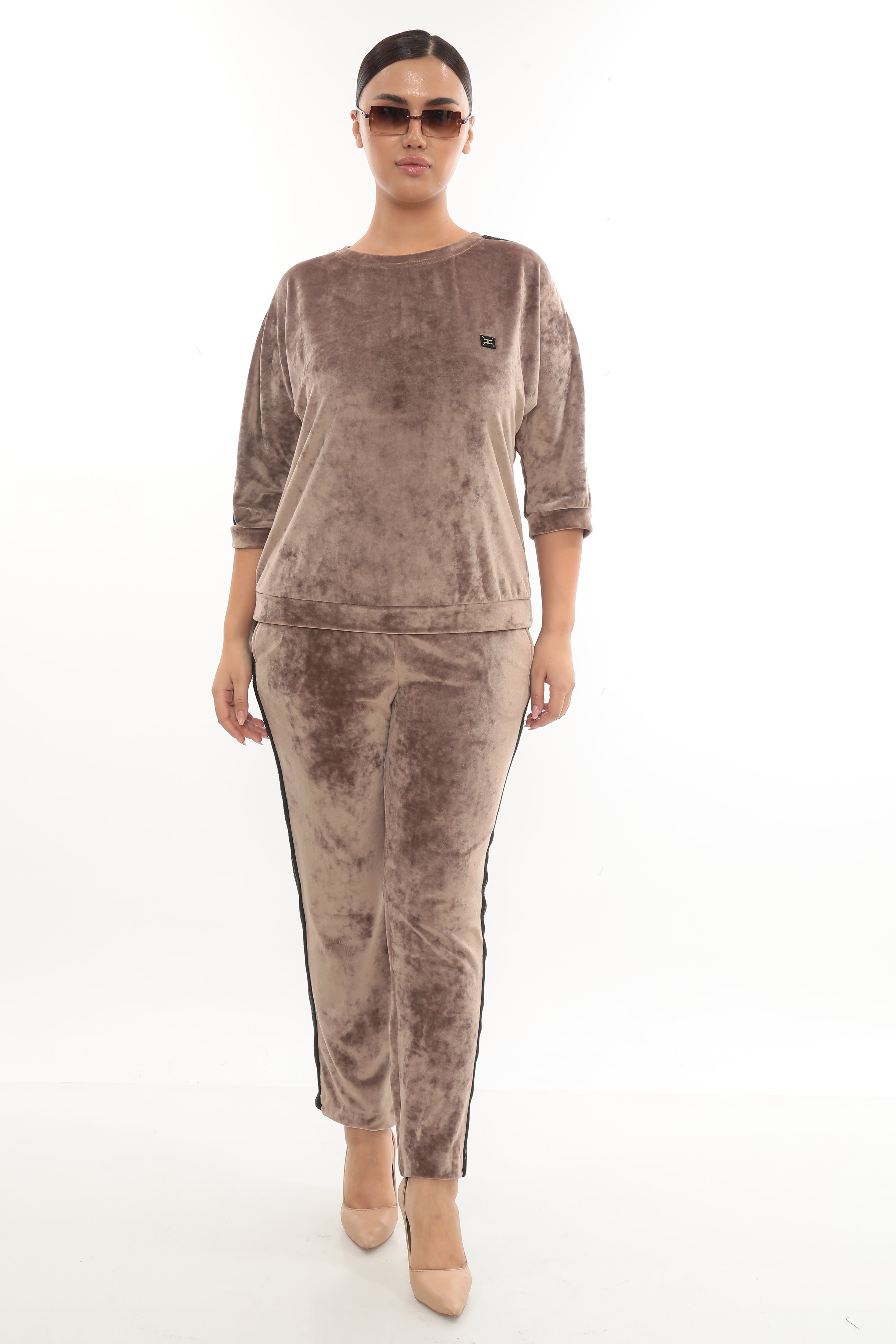 Kadın Yanları Taş Şeritli Velvet Kadife Kışlık Takım 7-06-4008 - Vizon