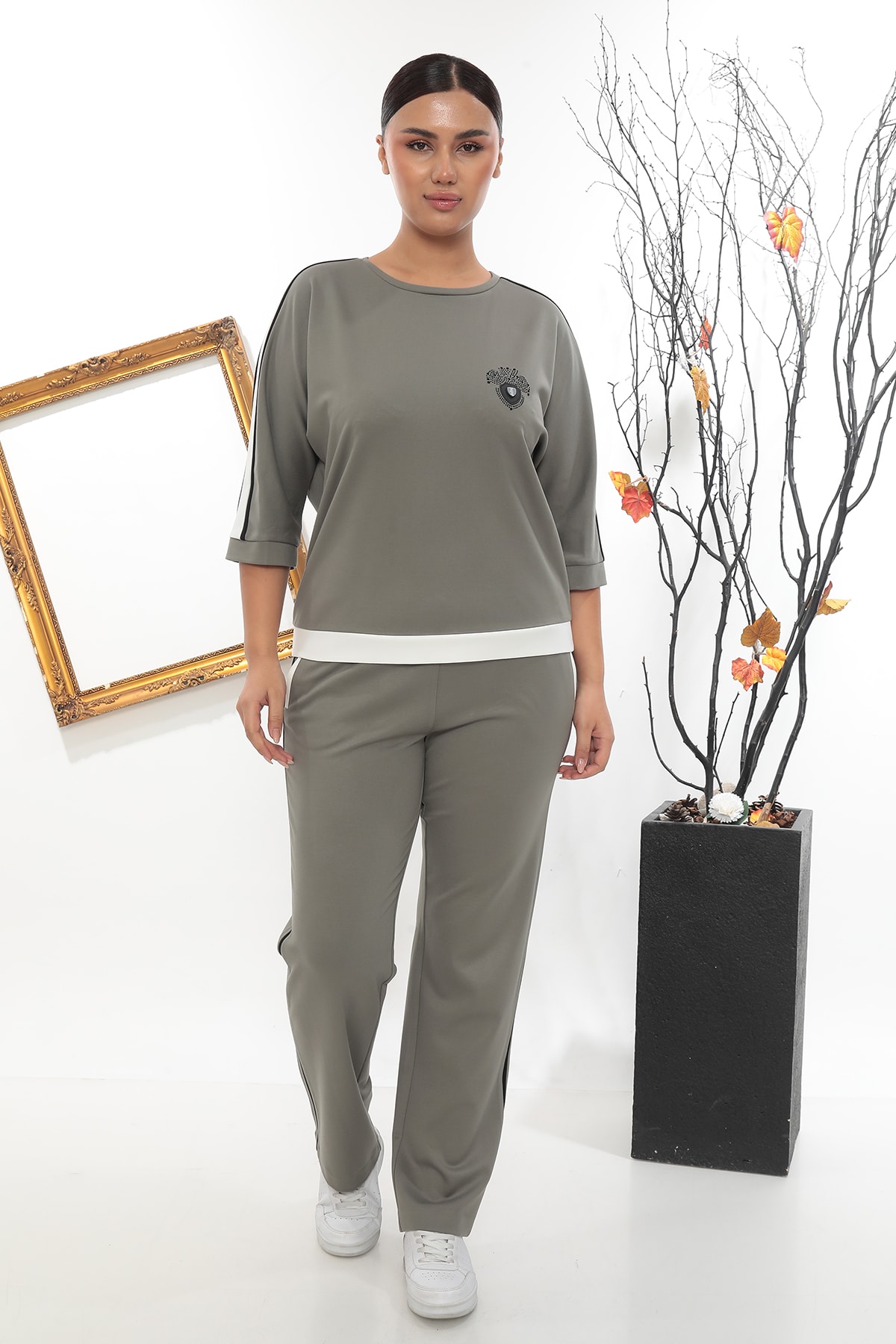 Kadın Bluzu Taşlı Çift Renk Şeritli Alt-Üst Eşofman Takımı 7-05-4007-8003  - Haki-Yeşil