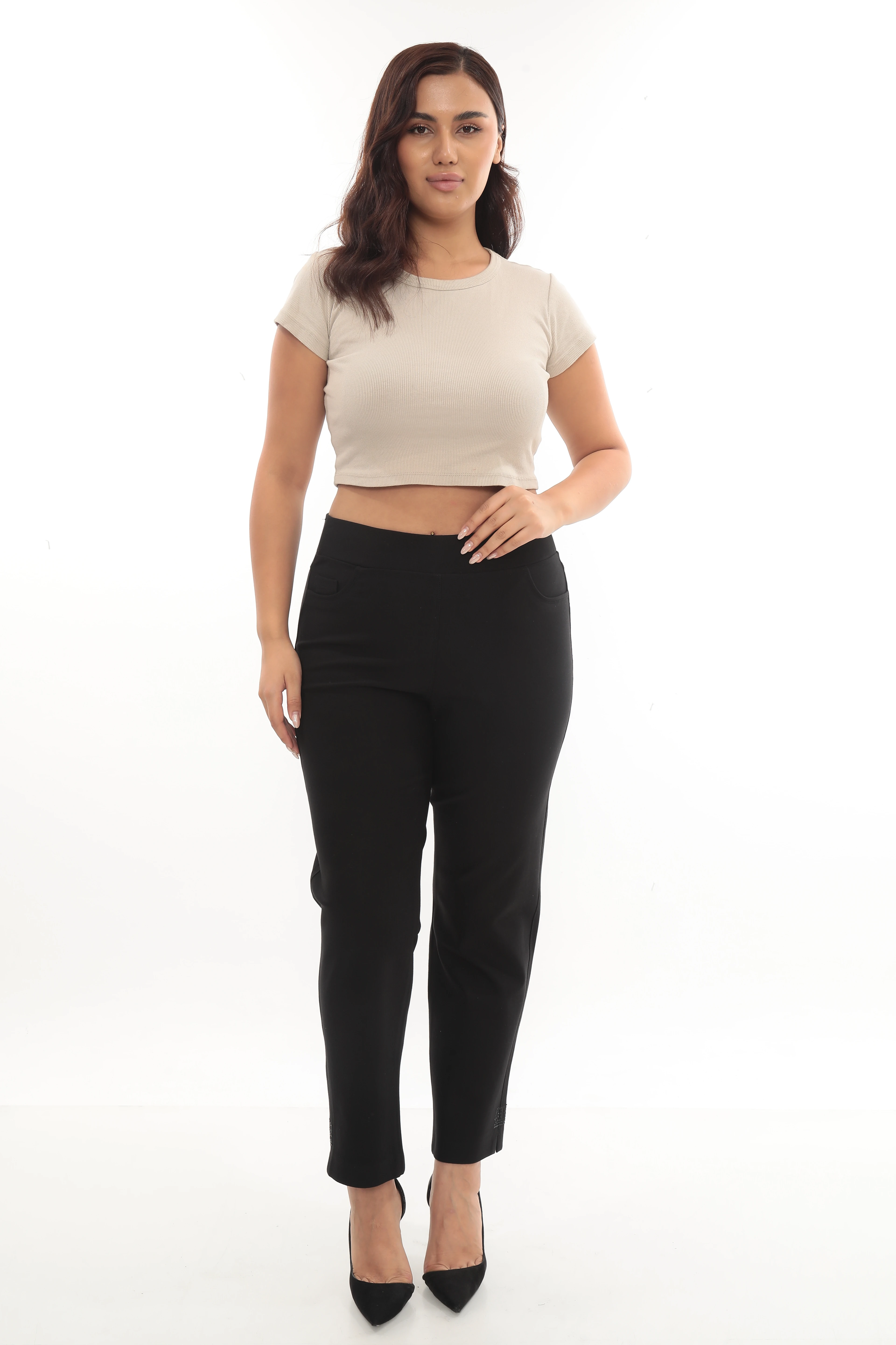 Kadın Paça Ve Arka Cep Taş Ve Nakış Detaylı Örme Pantolon 1-01-4020-8009 - Siyah