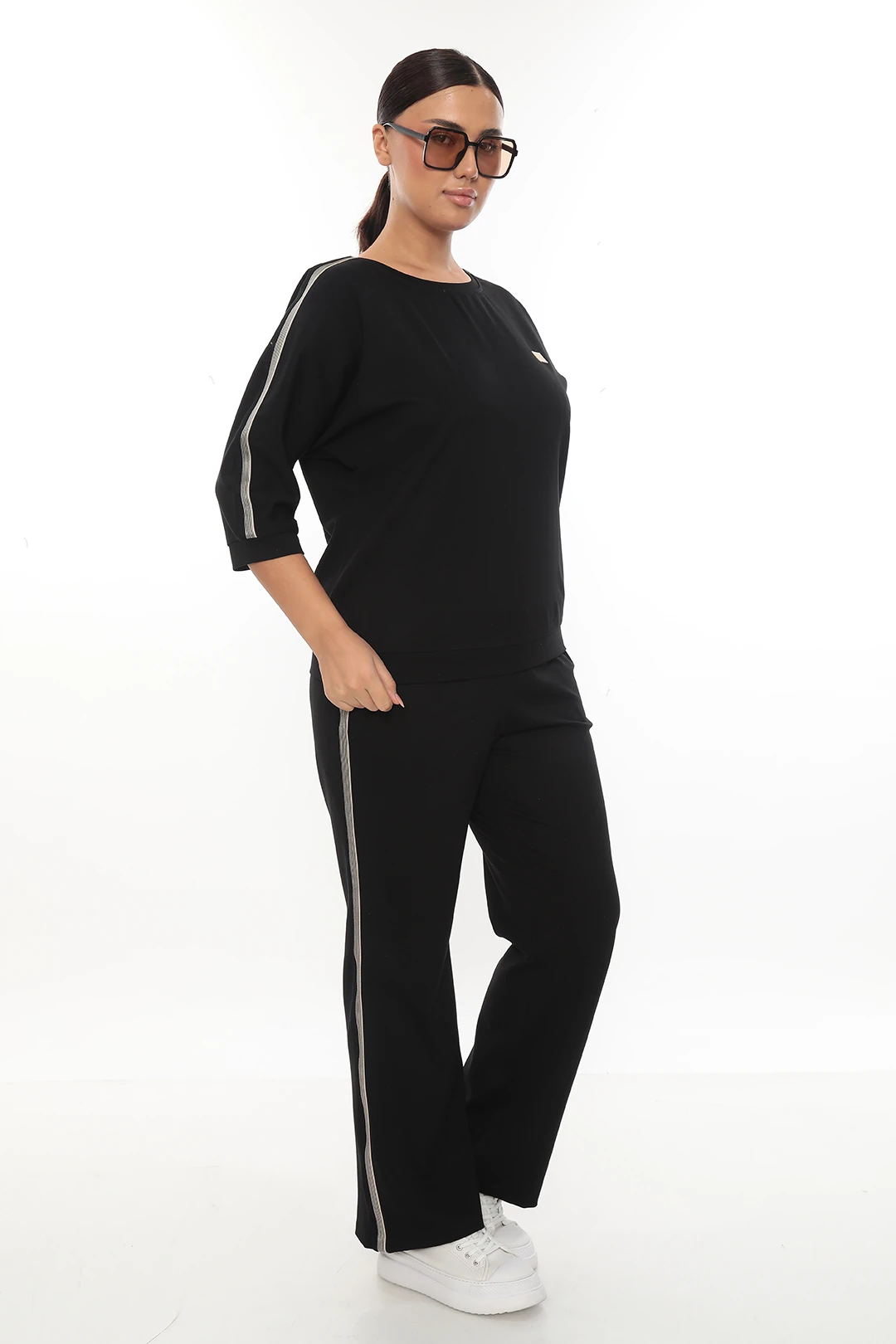 Kadın Yanları Lastik Şeritli Aksesuarlı Örme Alt-Üst Takım 7-24-4014