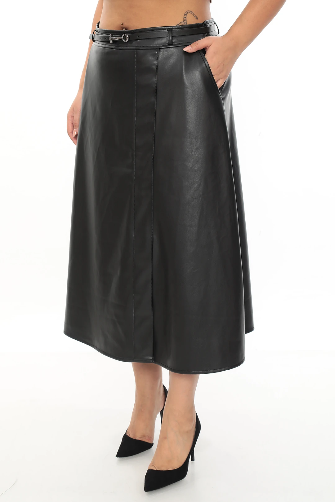 Kadın Kemerli Yırtmaçlı Büyük Beden Deri Etek 2-18-4007