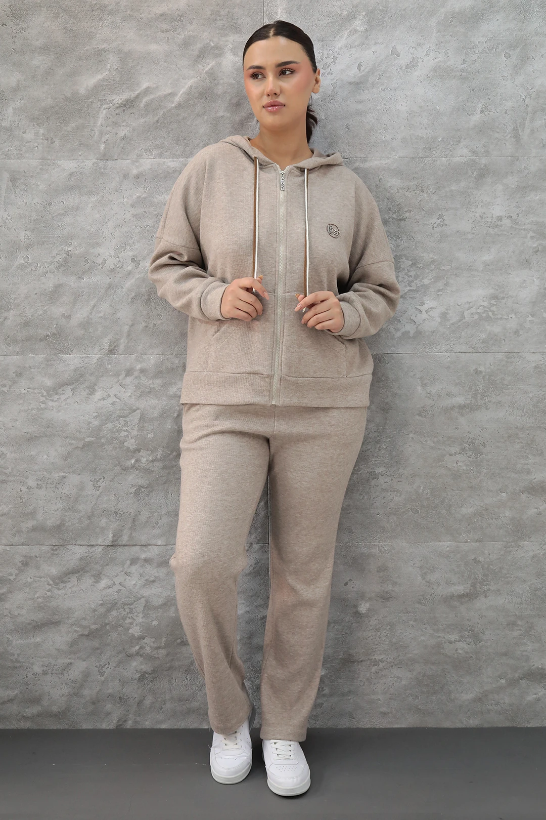 Kadın Kapüşonlu Fermuarlı Yün Kumaş Kışlık Eşofman Takımı 7-09-4012  - Açık Vizon