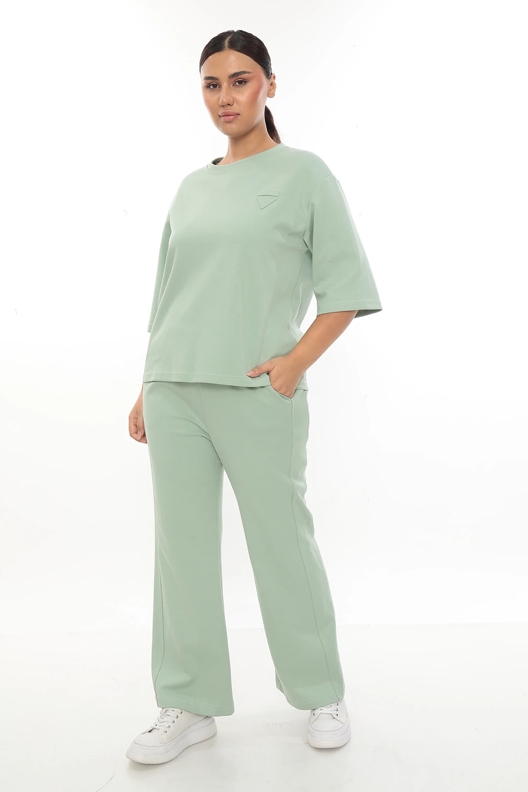 Kadın Nakış Detaylı Pamuklu Düz Eşofman Takımı 7-03-4004