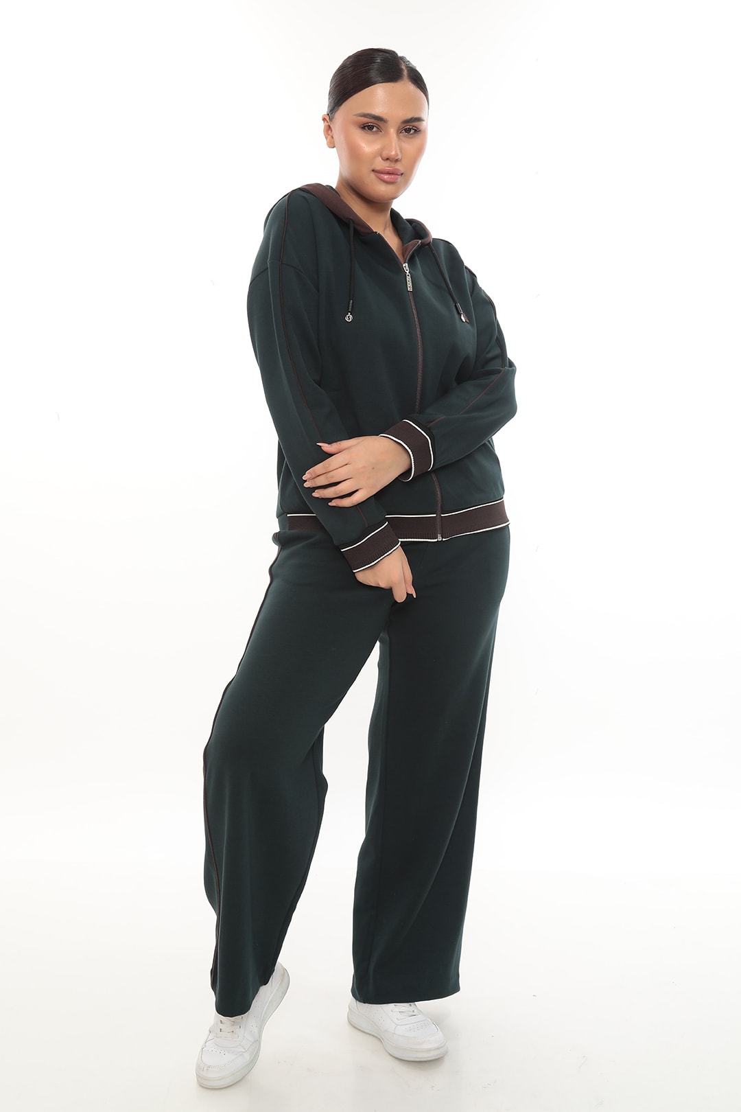 Kadın Kapüşonlu Fermuarlı Kordonlu Kemeri Özel Lastikli Kışlık Büyük Beden Eşofman Takımı 7-03-402 - Zümrüt-Yeşil