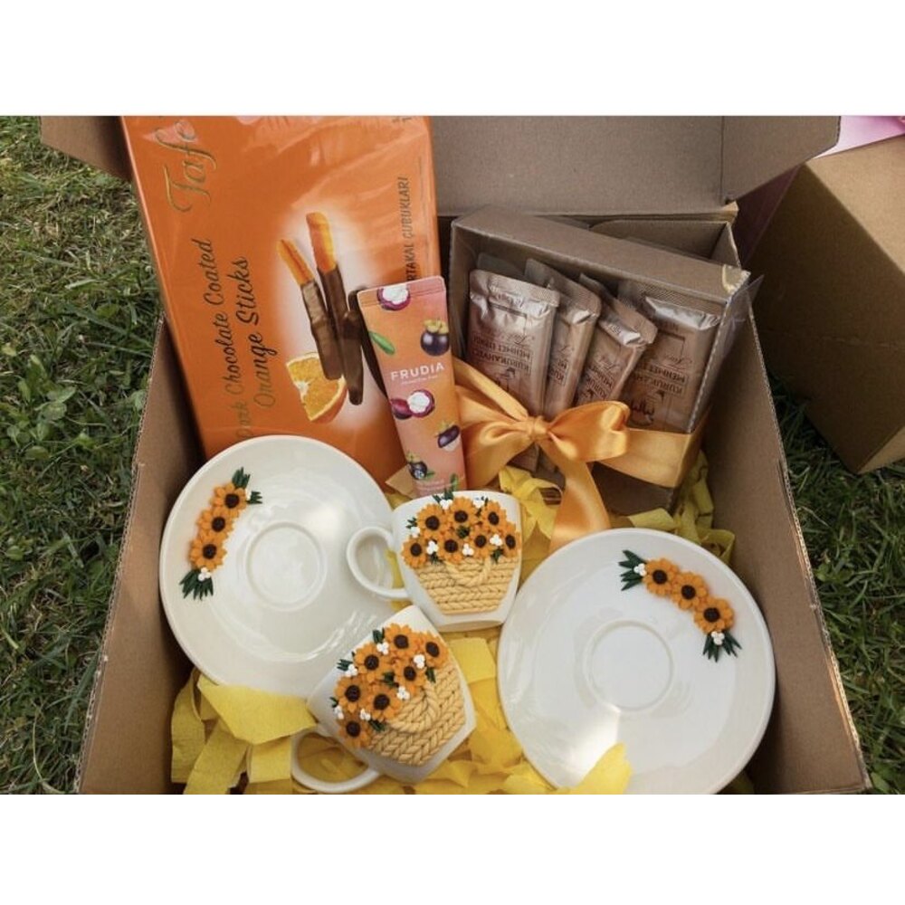 Dünyanın en iyi annesine- Sunflower çift fincan gift box