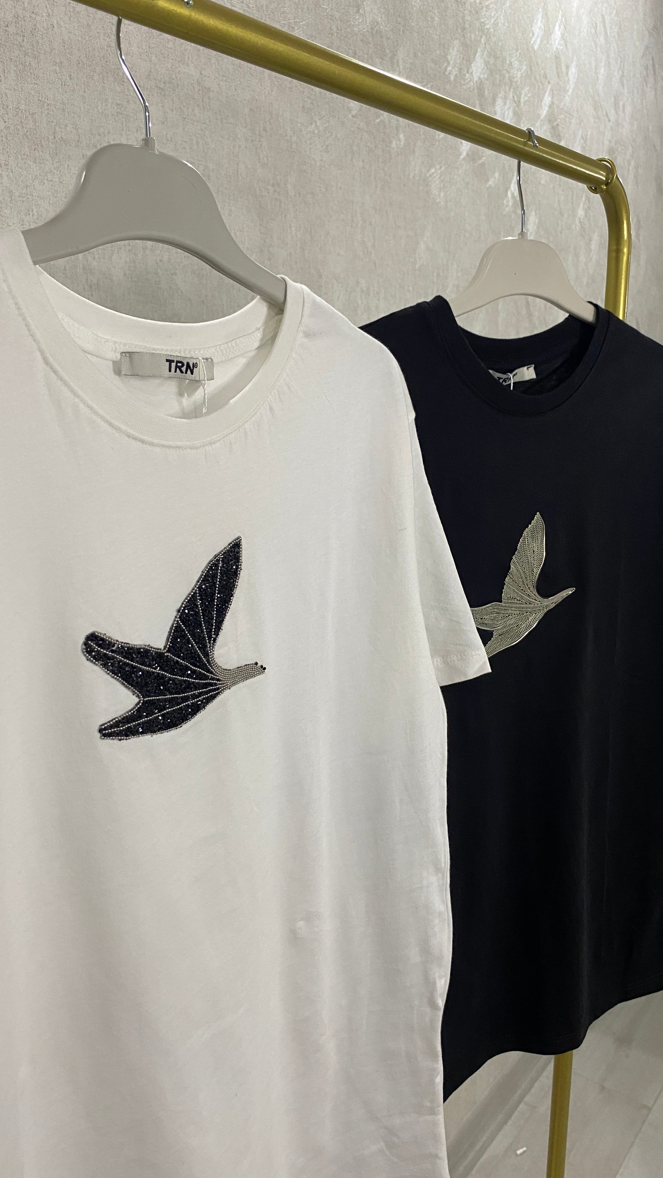 Kuş Nakışlı T-shirt Siyah