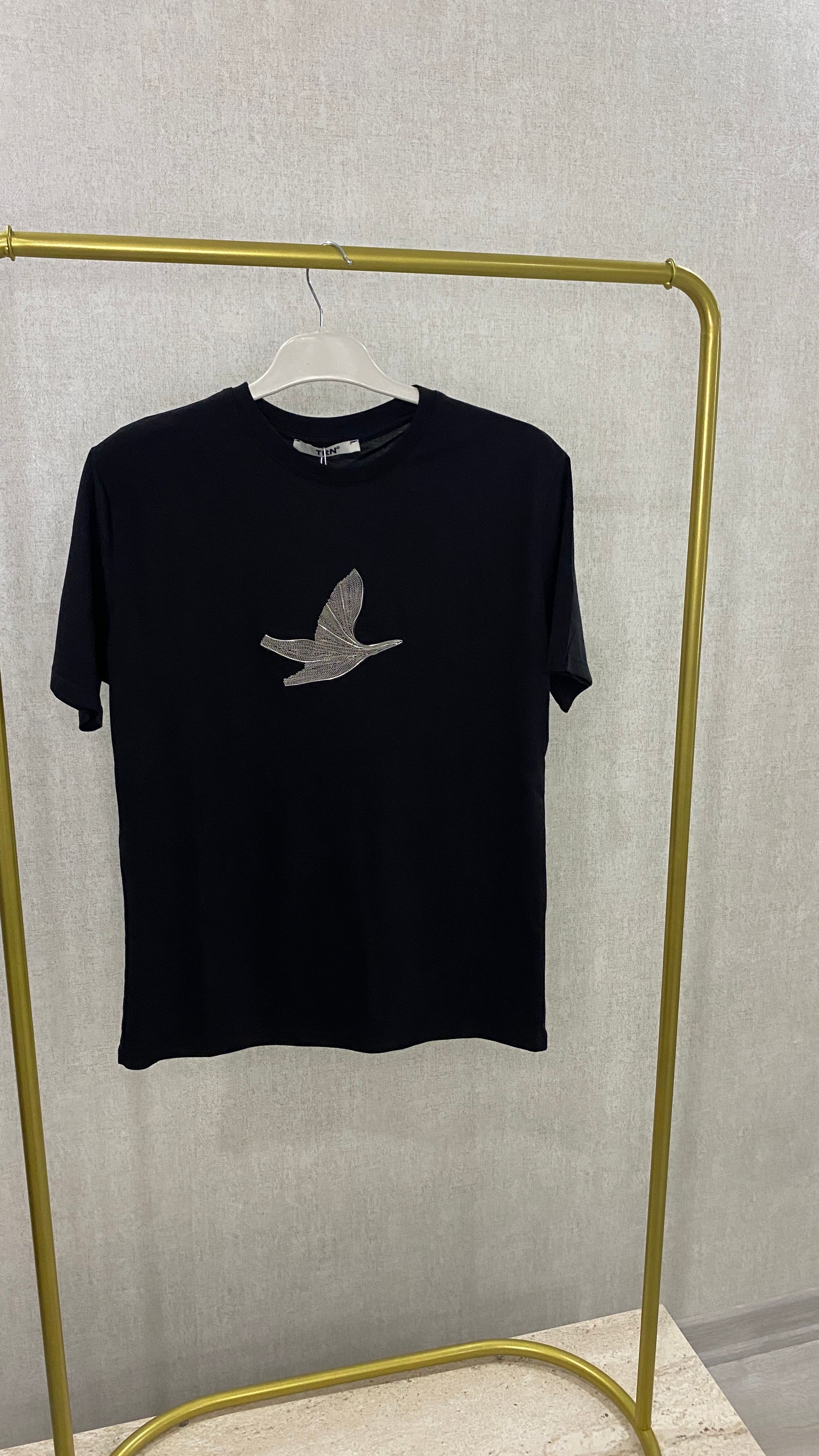 Kuş Nakışlı T-shirt Siyah
