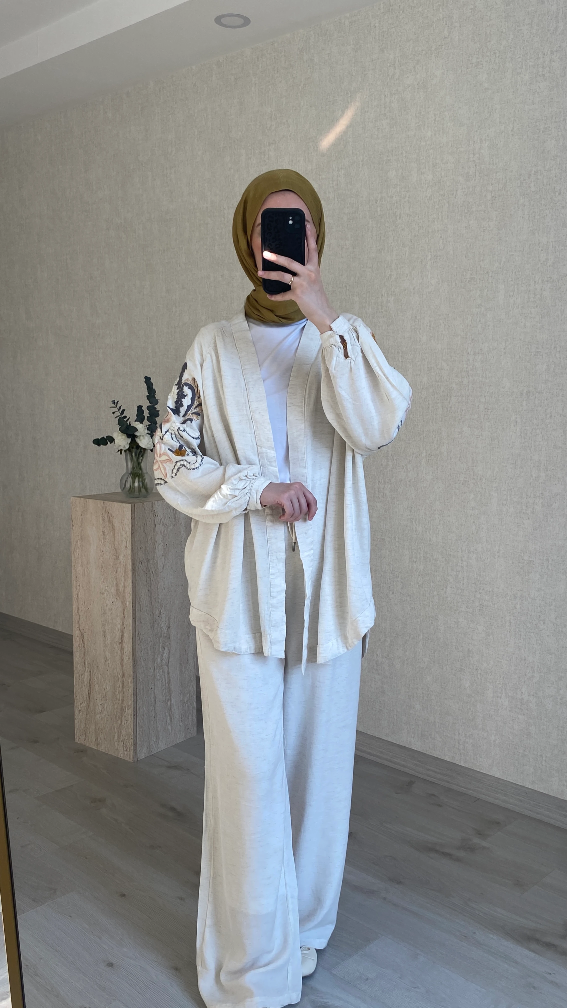 Keten Nakış Detaylı Kimono