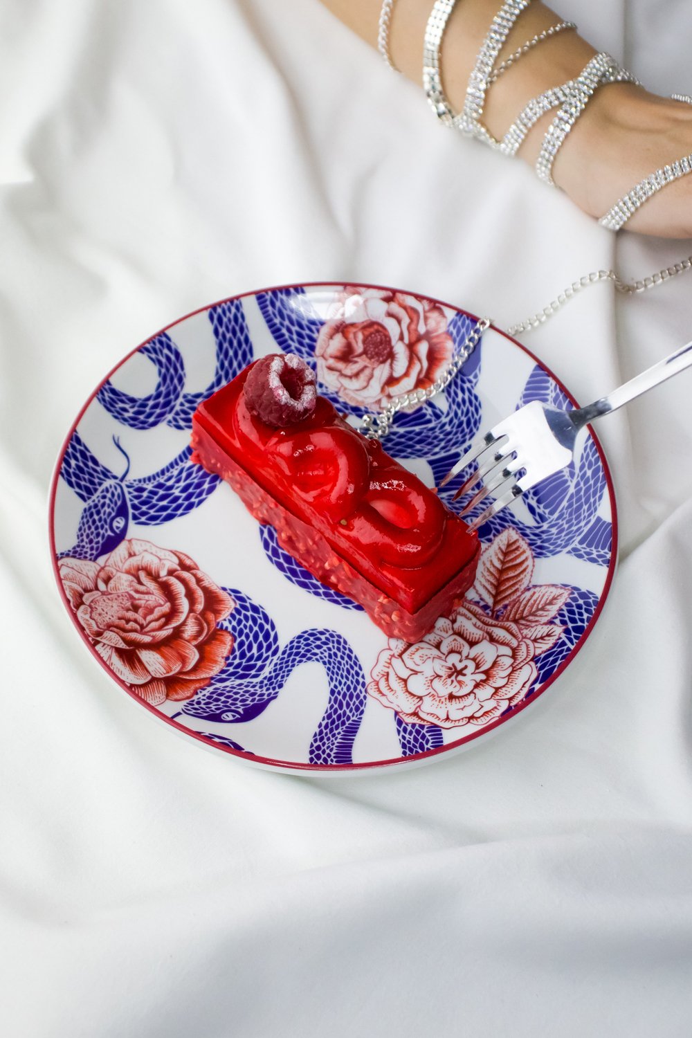 Rose of Medusa Yemek Tabağı
