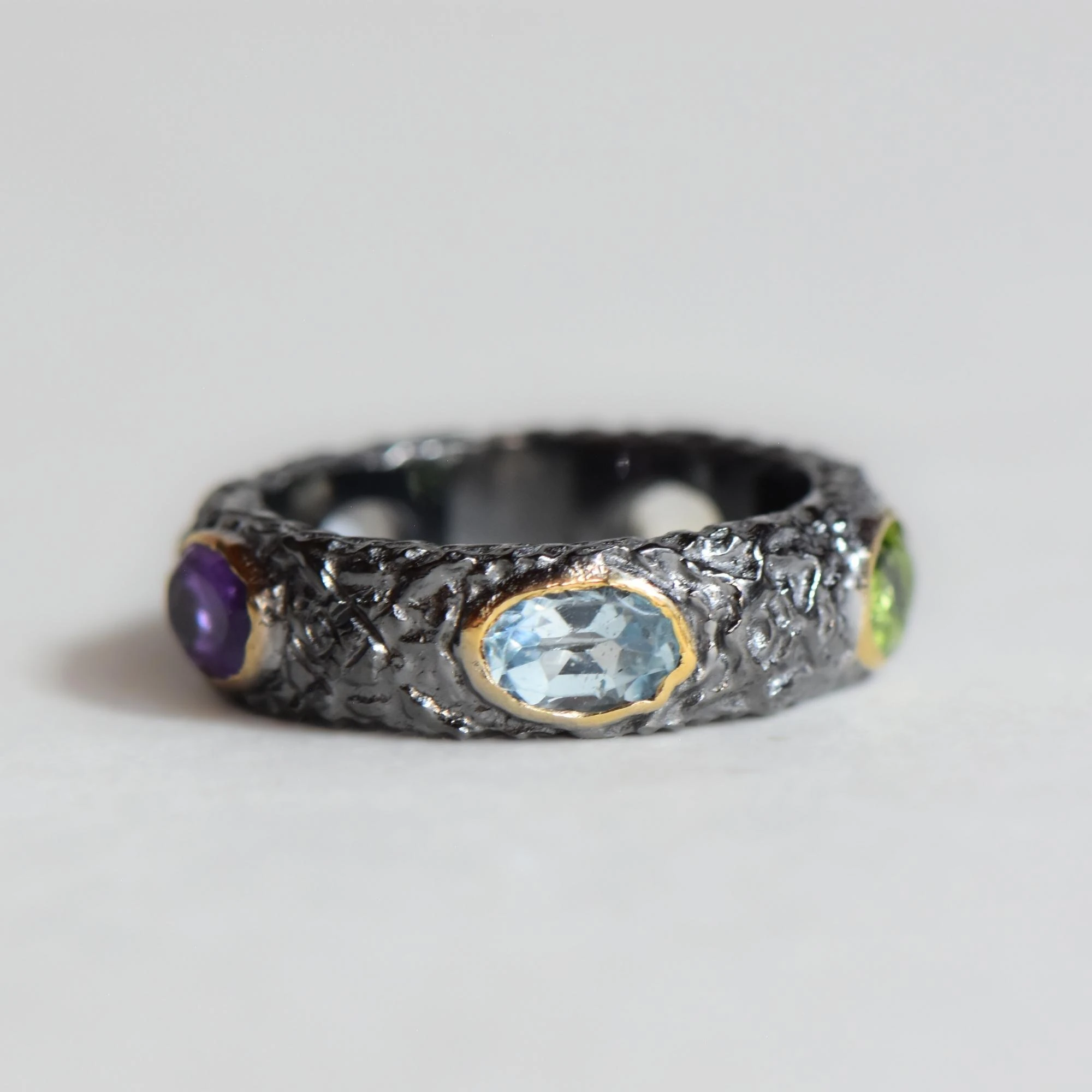 Doğal Mix Taşlı Tam Tur Gümüş Yüzük