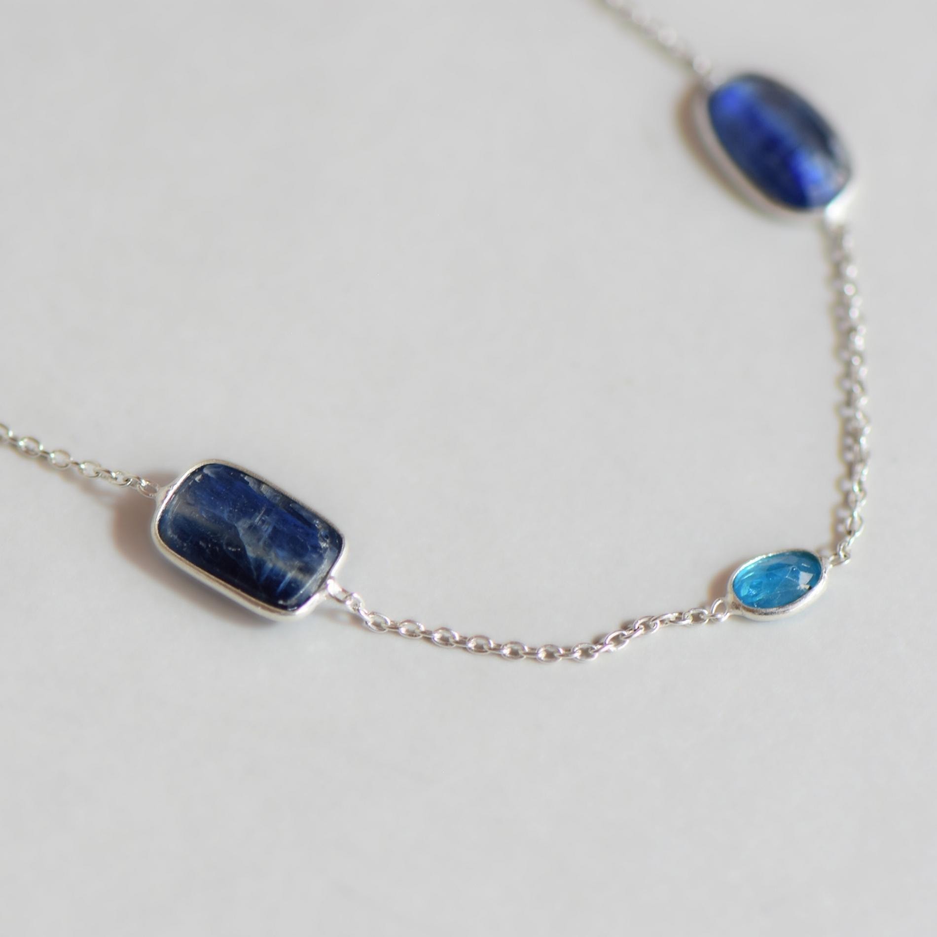 Doğal Kyanite Taşlı 45 cm Gümüş Kolye