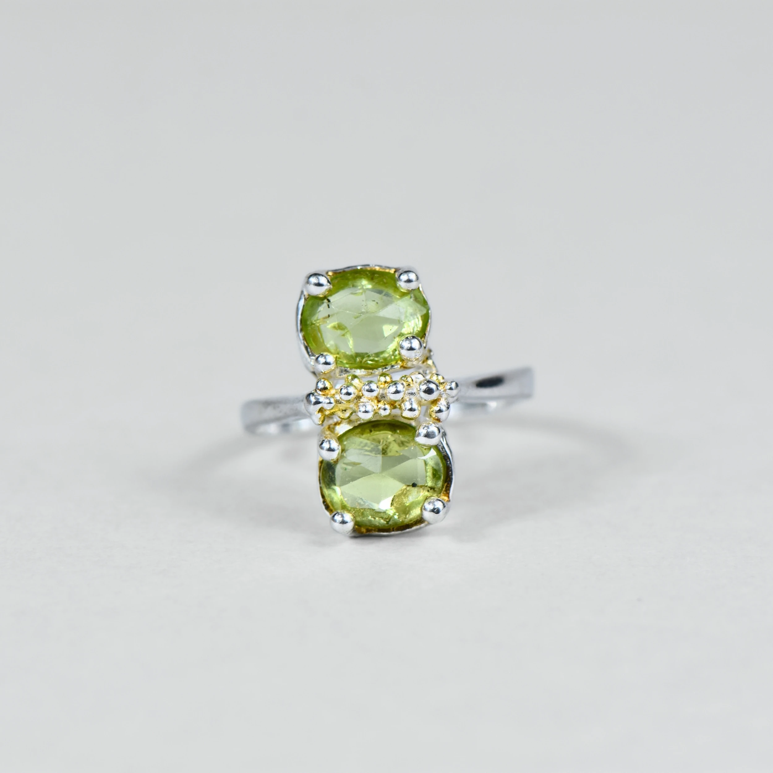 Doğal Peridot Taşlı Gümüş Yüzük 