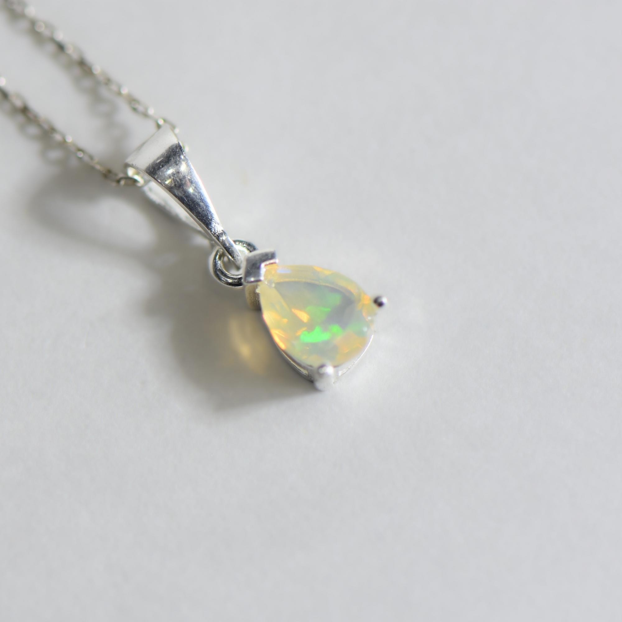 Doğal Opal Taşlı 45 cm Gümüş Kolye