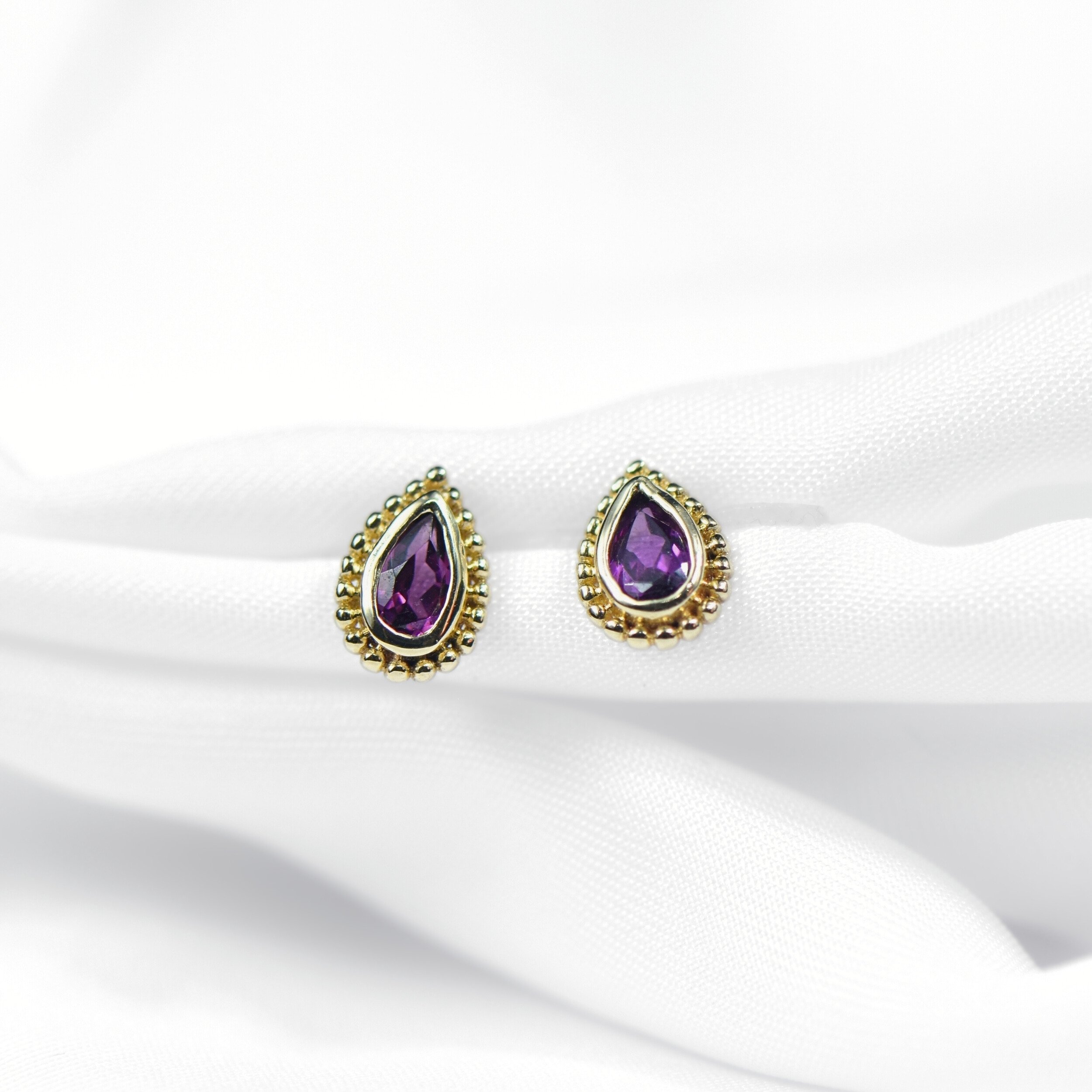Doğal Rhodolite Taşlı 14 Ayar Altın Tasarım Küpe 