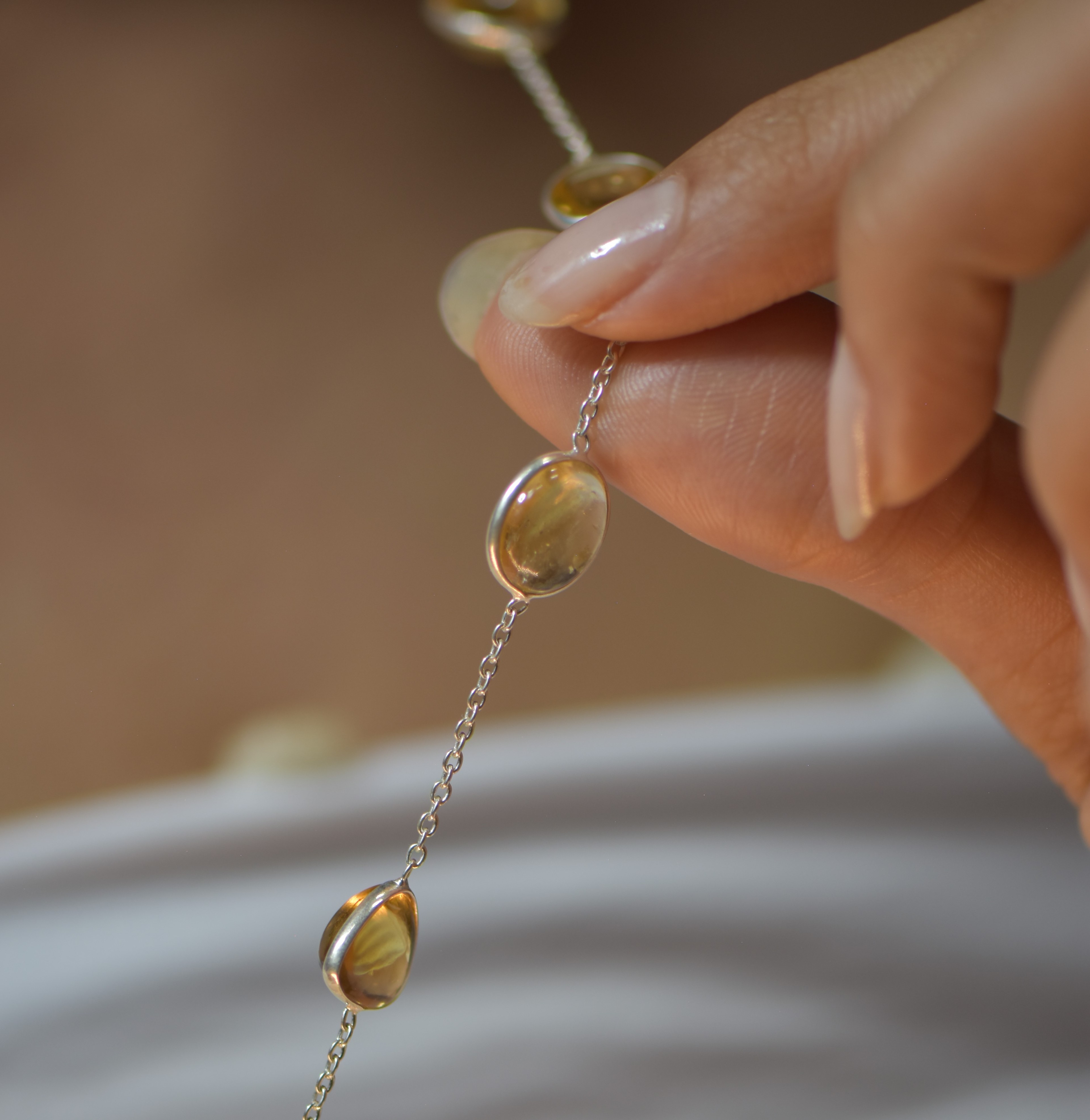 Doğa Oval Sitrin Taşlı Gümüş Kolye