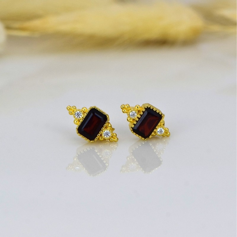 Sarı Altın Kaplama Doğal Garnet ve Zirkon Taşlı Gümüş Küpe