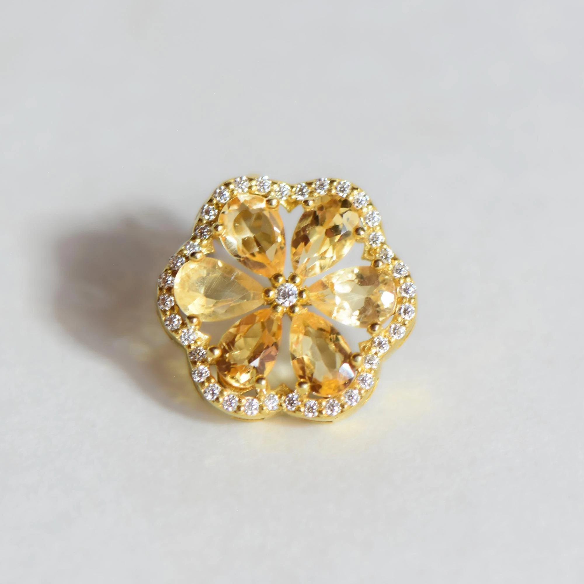 Doğal Mozanit ve Sitrin Taşlı Çiçek Formlu Gümüş Küpe