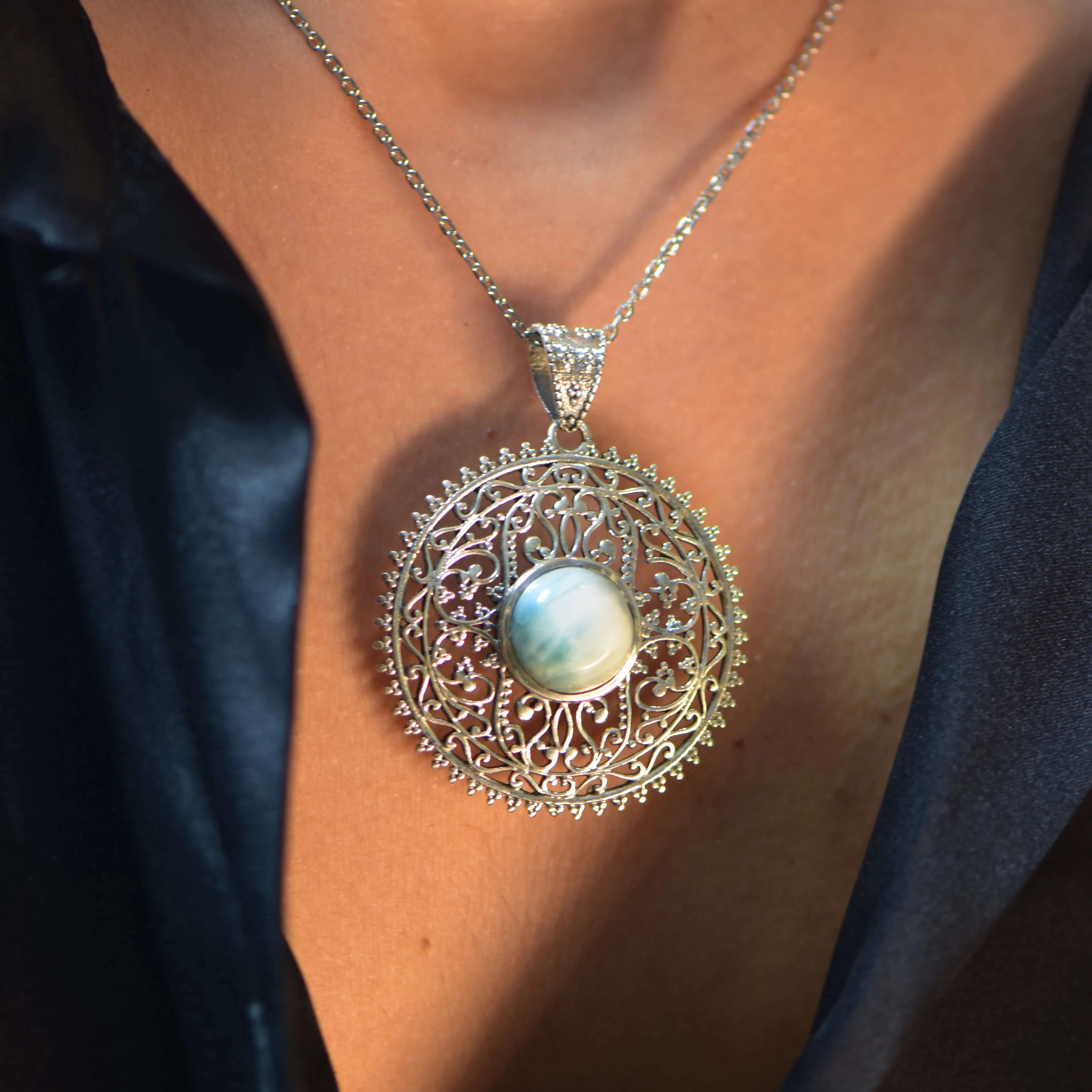 Doğal Larimar Taşlı Oksitli Gümüş Kolye