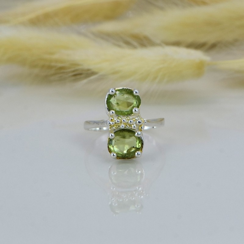  Peridot Taşlı Gümüş Yüzük 