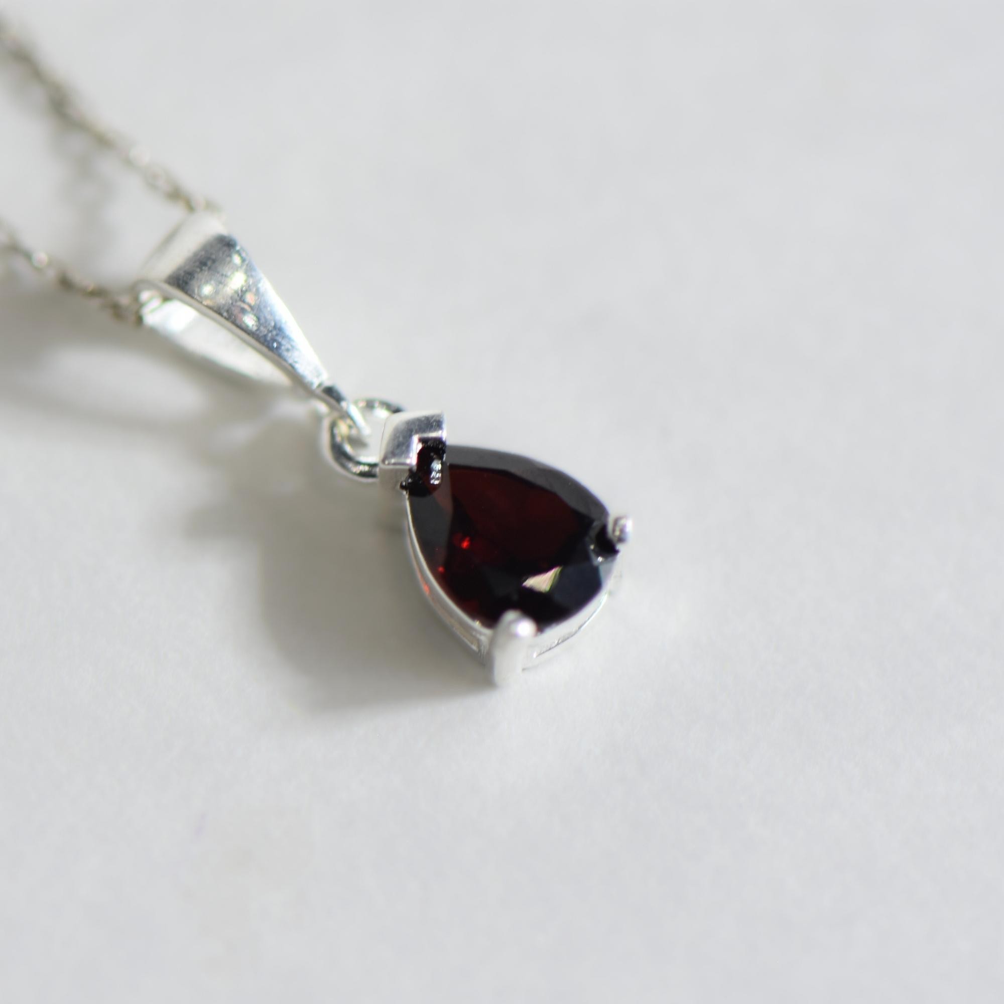 Doğal Garnet Taşlı 45 cm Gümüş Kolye