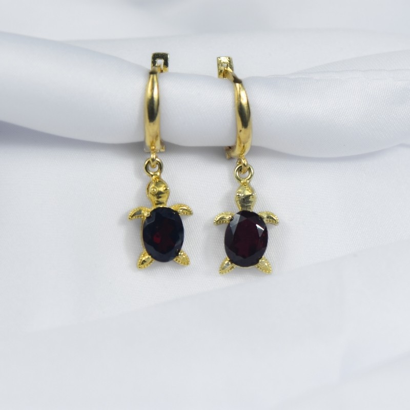 Doğal Garnet Taşlı Sarı Altın Kaplama Gümüş Küpe 