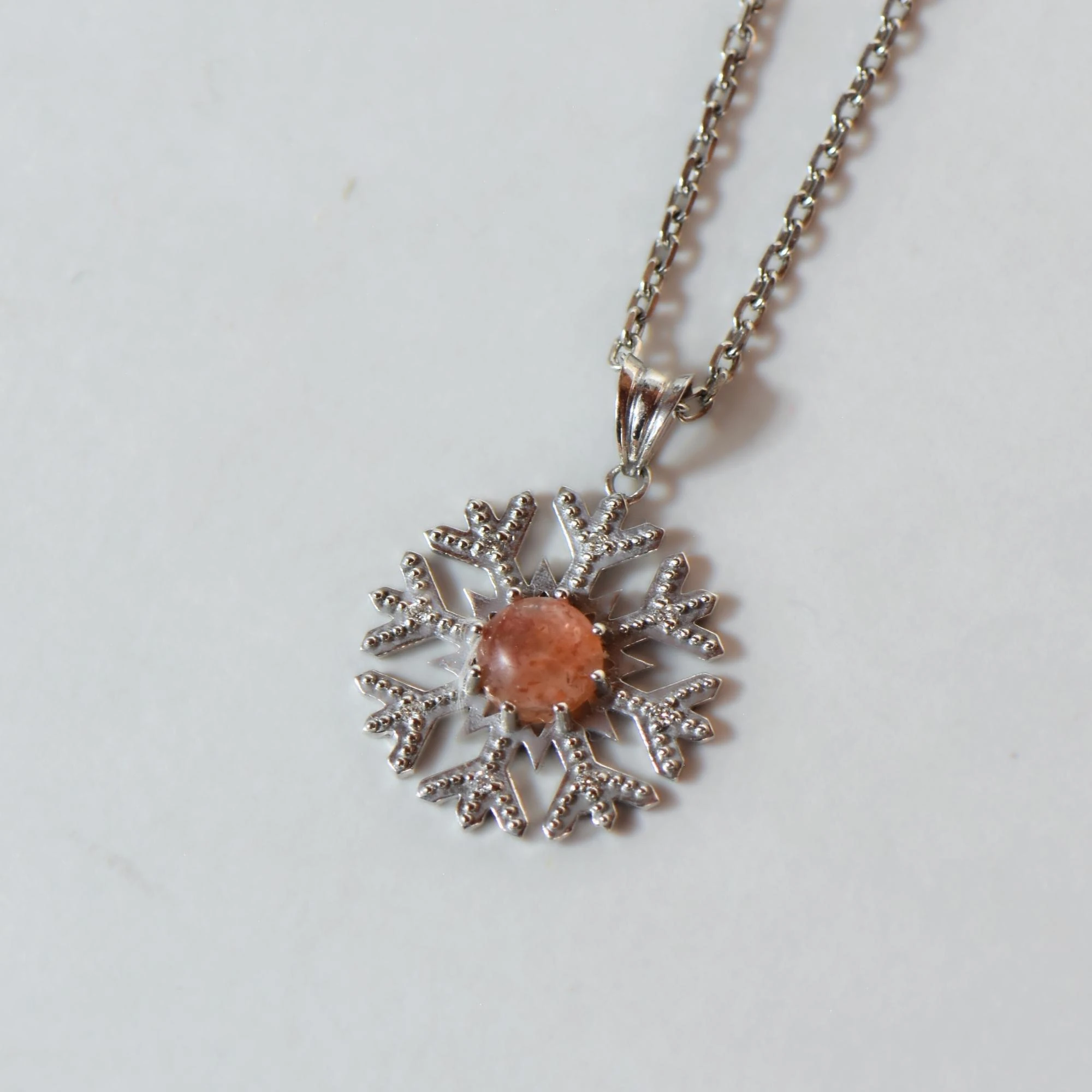 Doğal Çilek Kuvars Taşlı Kar Tanesi Formlu 45 cm Gümüş Kolye