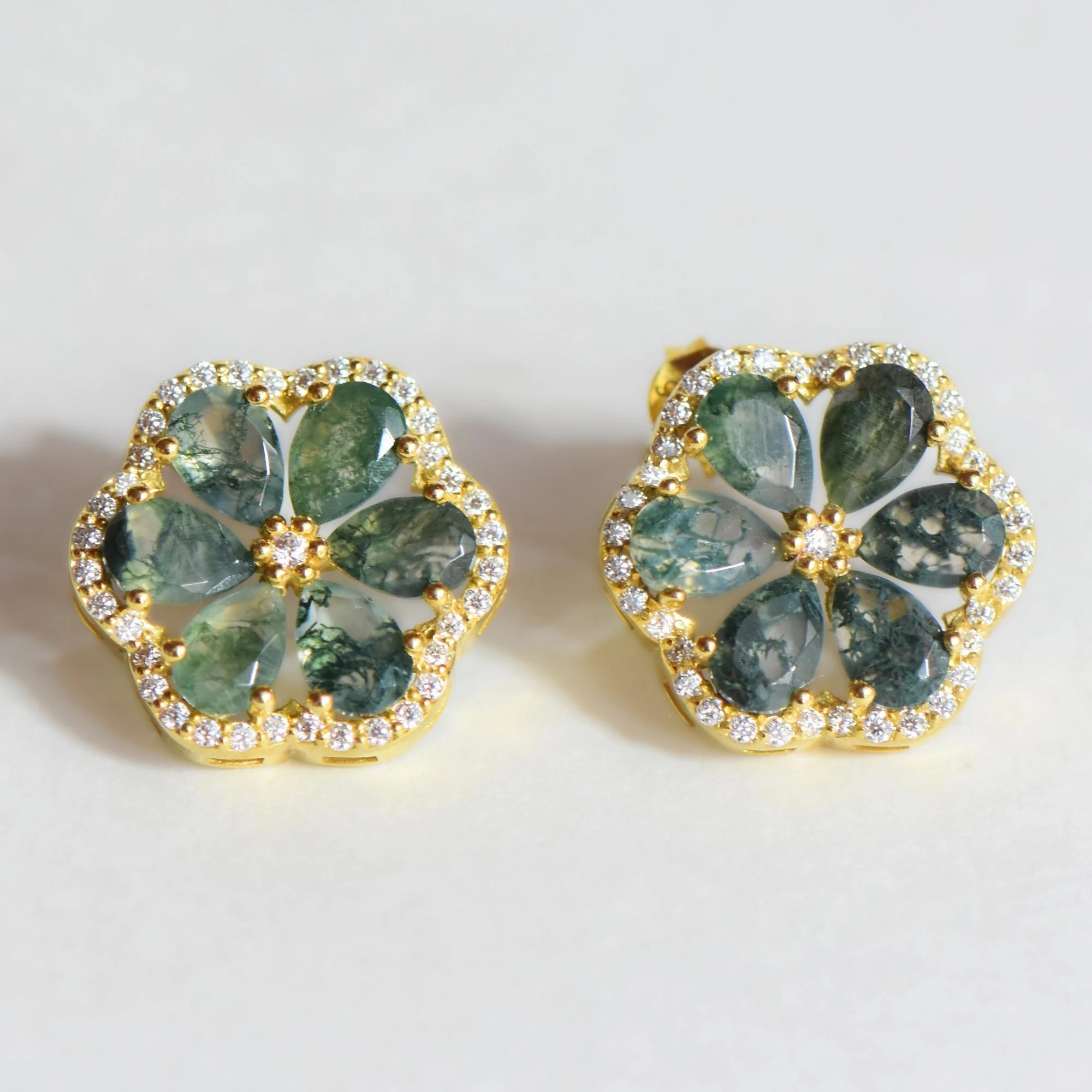 Doğal Mozanit ve Moss Agate Taşlı Çiçek Formlu Gümüş Küpe